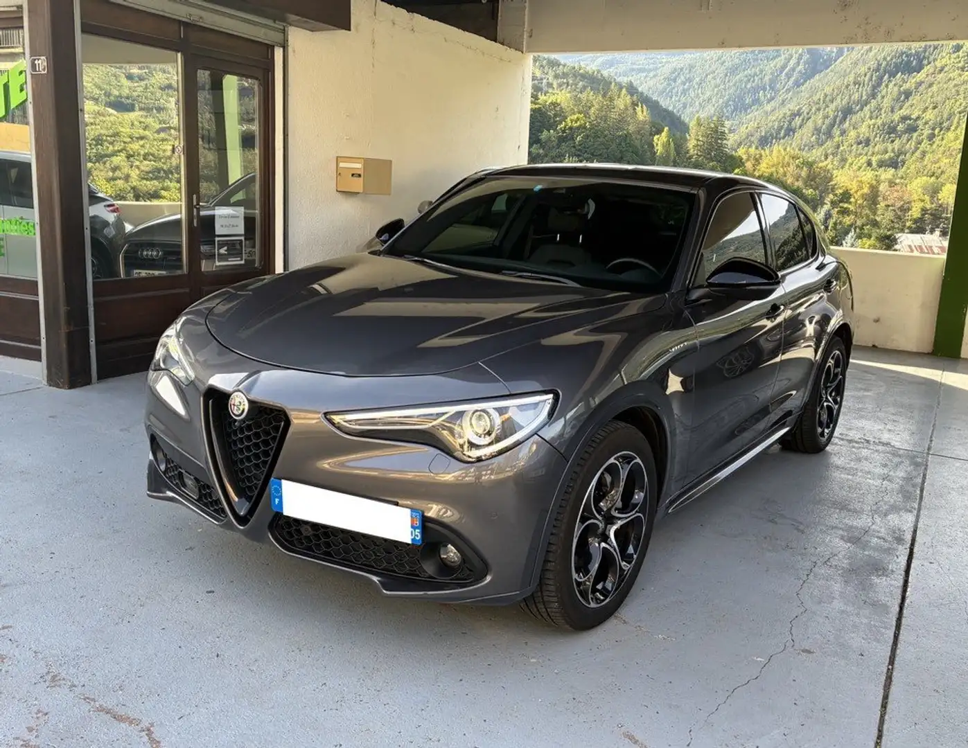 Alfa Romeo Stelvio 2.2 DIESEL 210 Q4 VELOCE AT8 Grau - 1