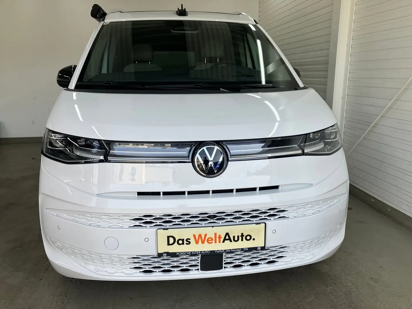 Volkswagen T6 California VW T6 California Beach eHybrid 180 kW 4M Weiß - 2