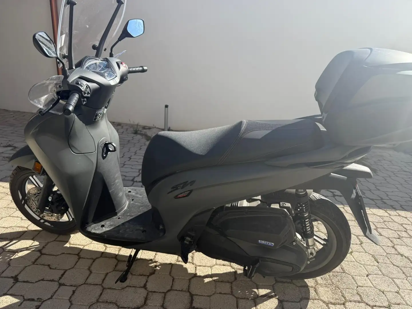 Honda SH 350i Sporty 2025 Szary - 1