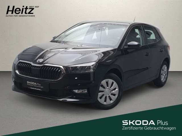 Imagine Skoda Fabia 1.0 TSI Essence LED PDC Klima Bluetooth