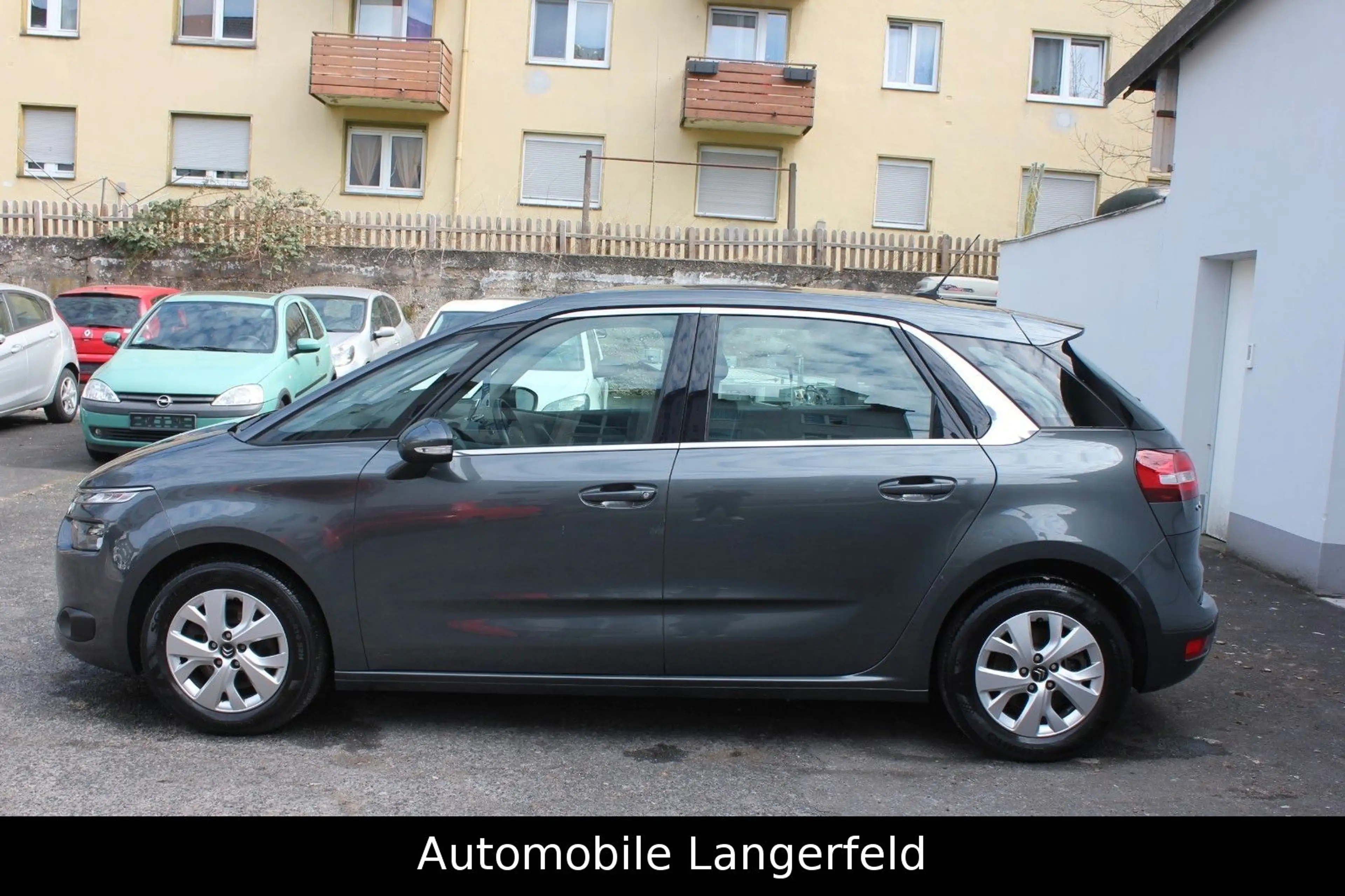 Citroen C4 Picasso /Spacetourer Selection NAVI TEMPOMAT — photo 9