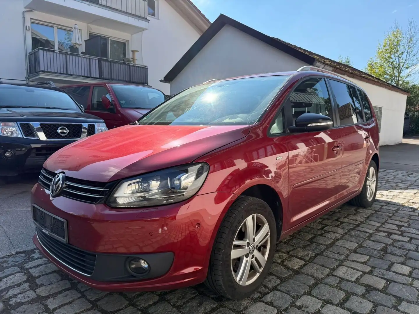 Volkswagen Touran Match EcoFuel Rot - 1