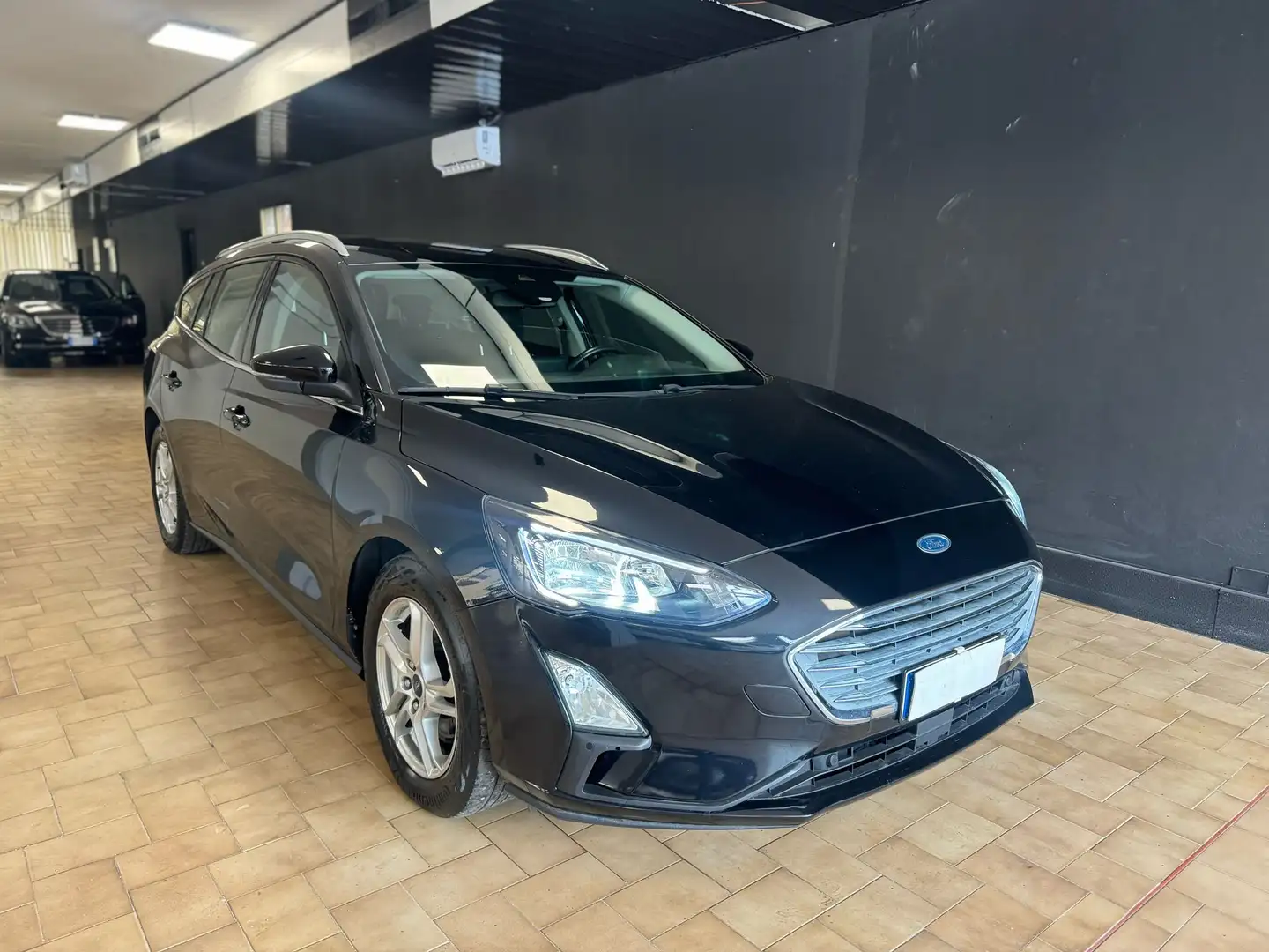 Ford Focus Focus SW 1.0 ecoboost ST-Line s Noir - 1