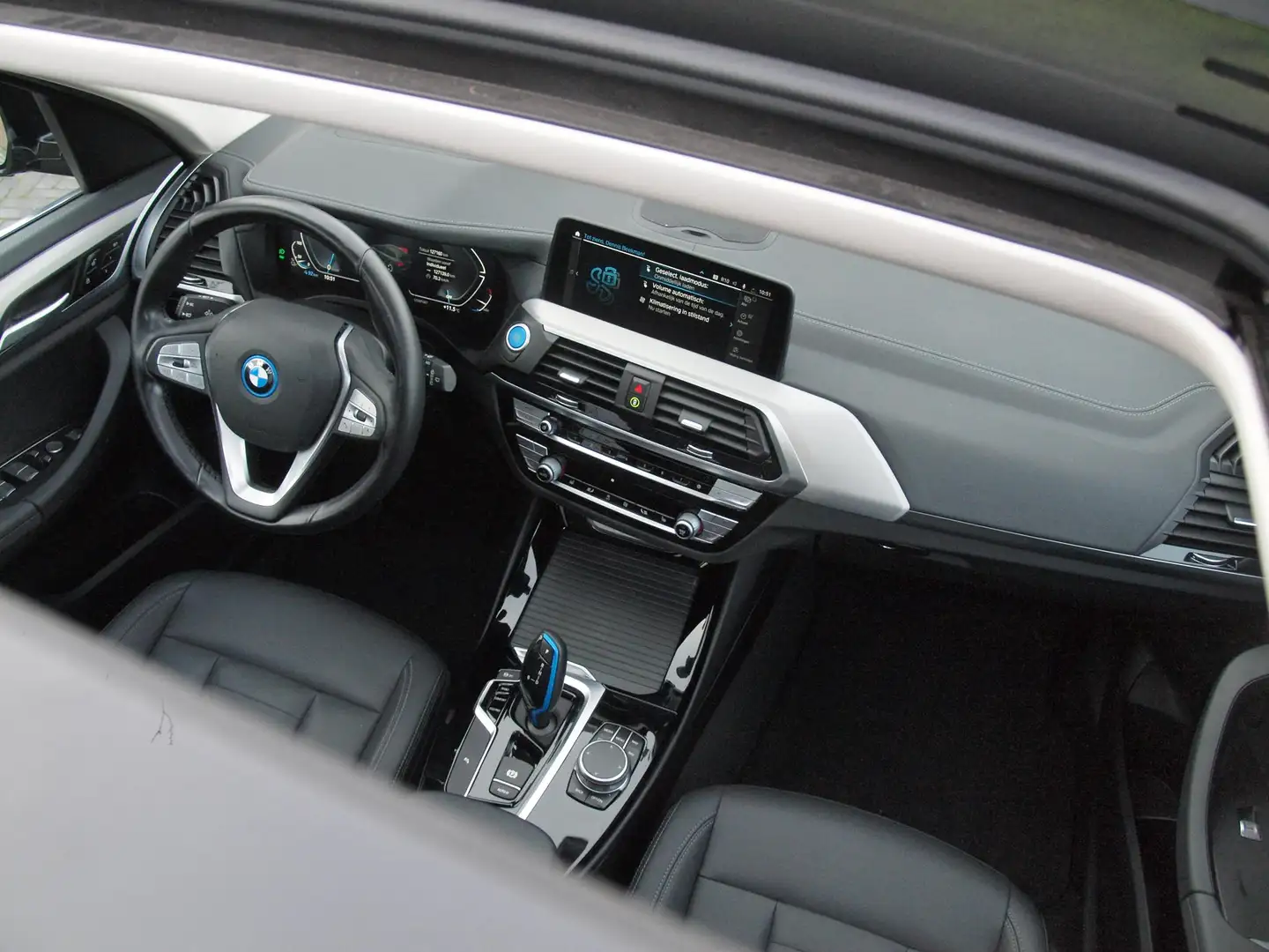 BMW iX3 Executive 80 kWh | Panoramadak | Camera | Sfeerver Gris - 2