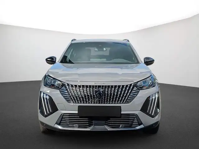 Peugeot 2008 view 2