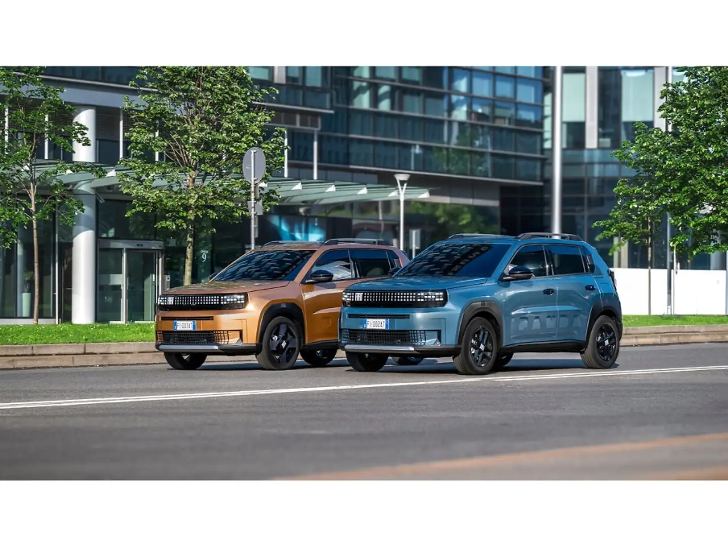 Fiat Grande Panda Hybrid La Prima Automatik Jaune - 2