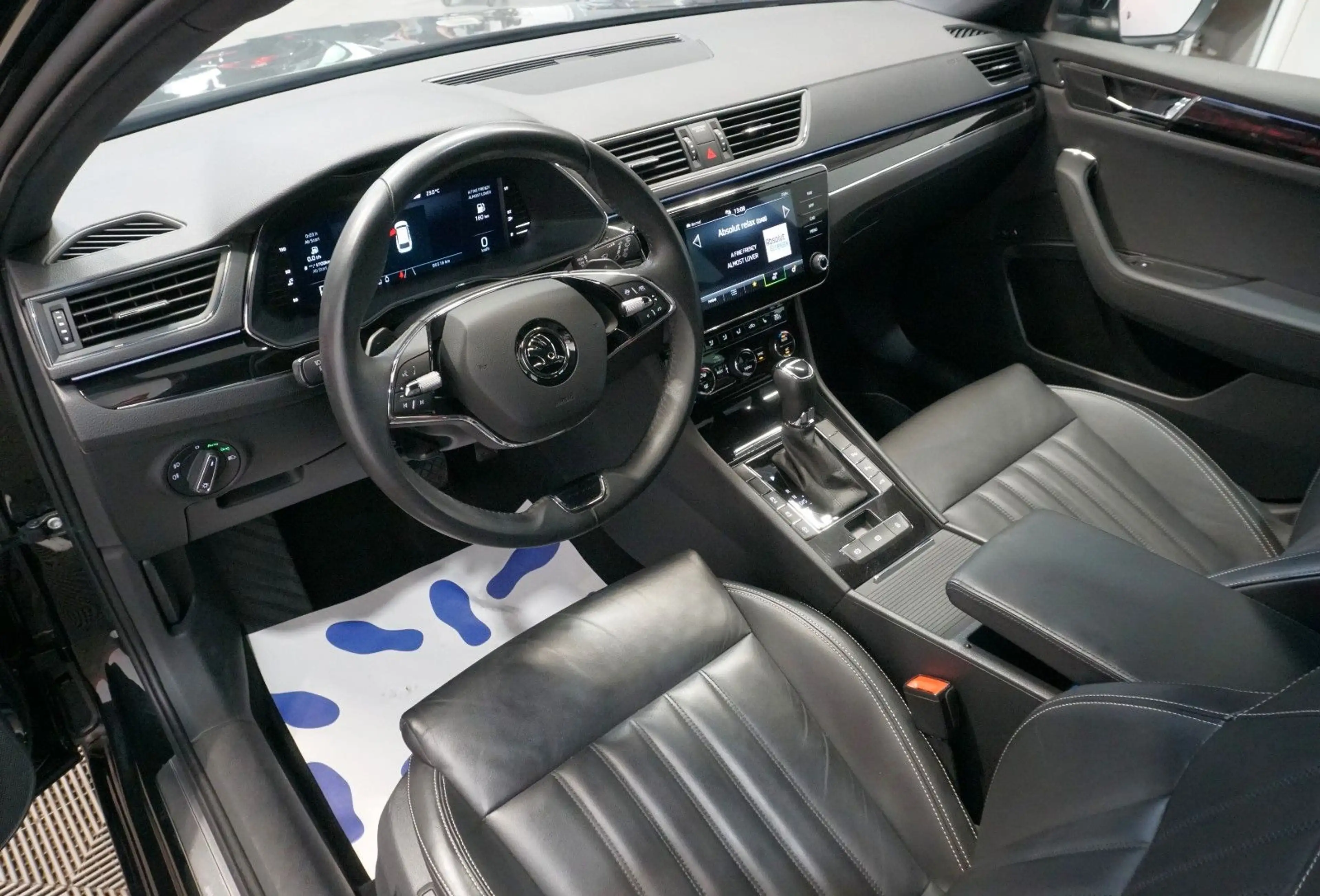 Skoda Superb Combi L&K 2.0 TDI*ACC*MATRIX*RfK*Leder — photo 12
