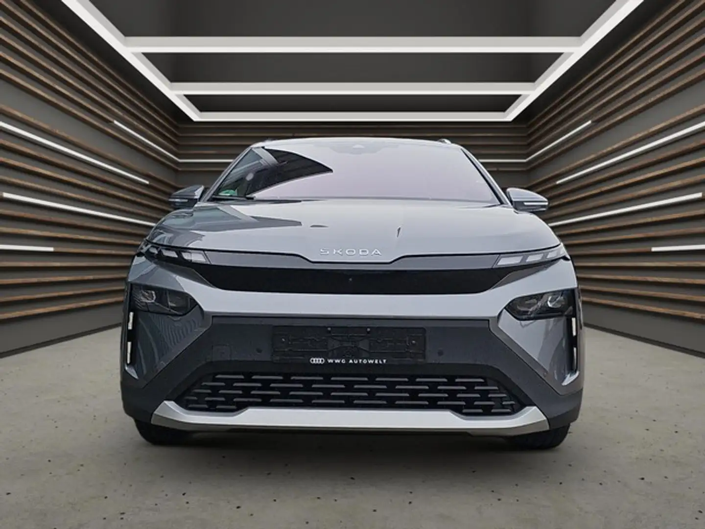 Skoda Elroq 85 Lodge AHK Grau - 2
