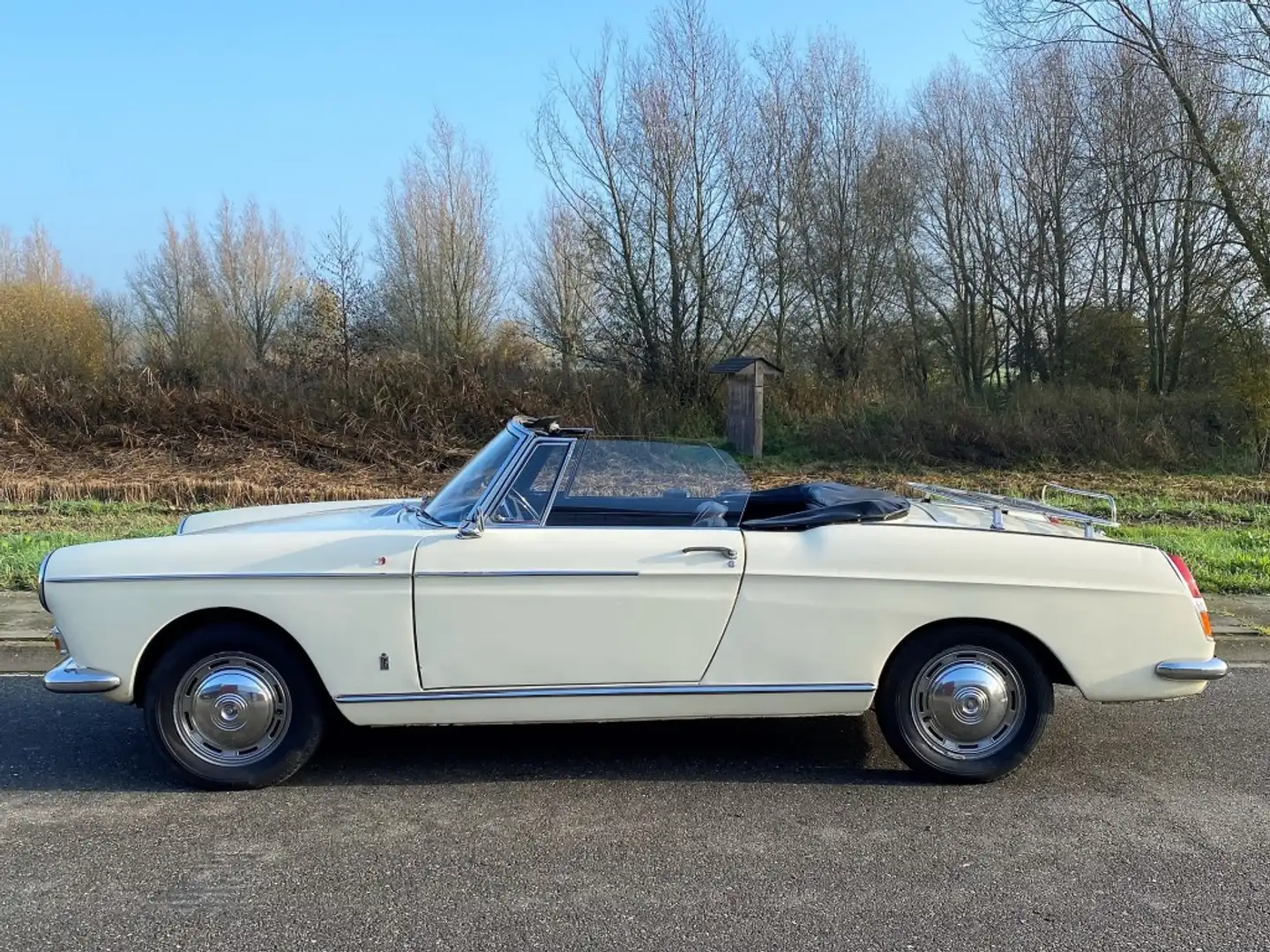 Peugeot 404 Cabriolet Beżowy - 2