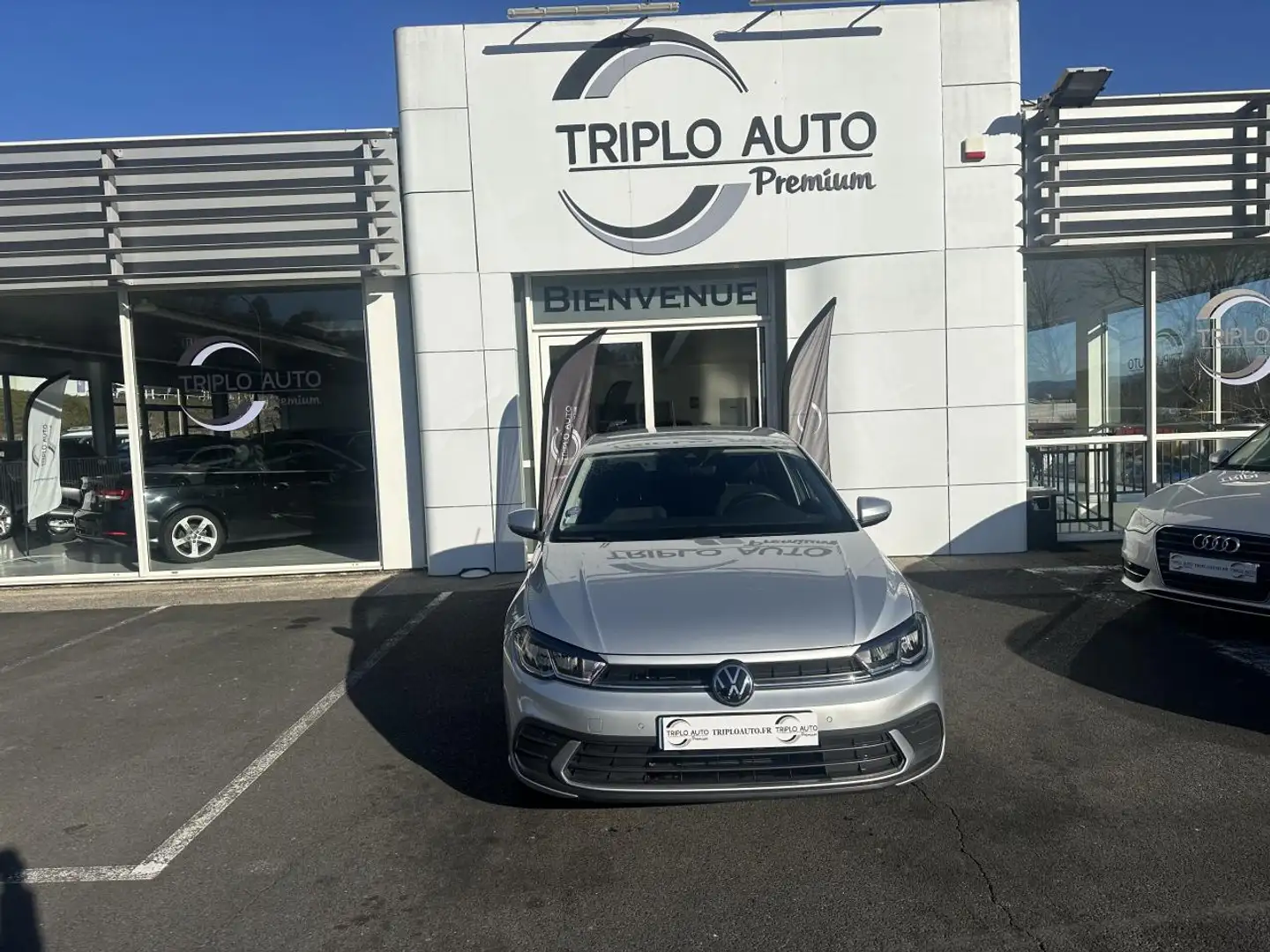 Volkswagen Polo Polo 1.0 TSI - 95  VI AW Life CARPLAY + RADAR AR/A Gris - 2