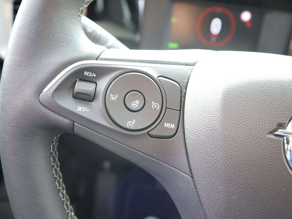 Opel Mokka E
