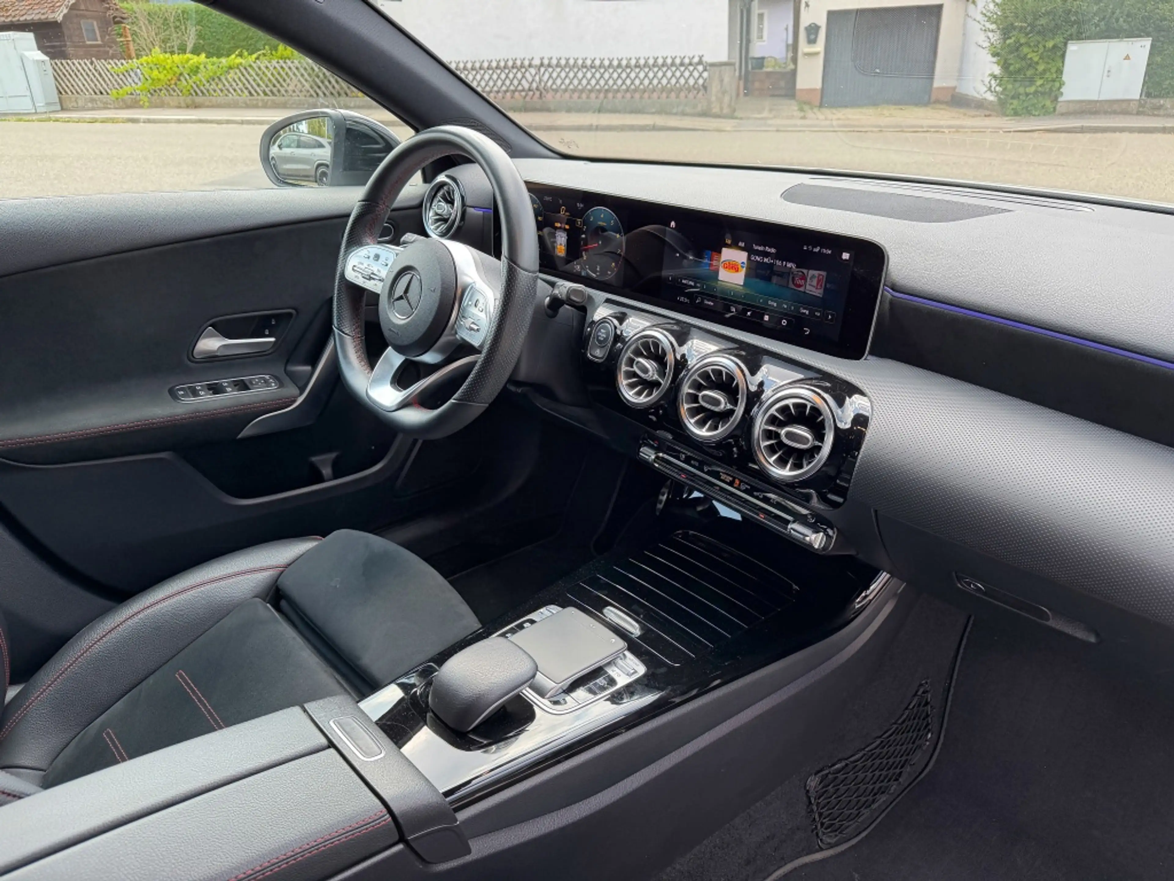 Mercedes-Benz A 220 AMG Line AUT Kam. KeyLess KlimaA LED LM — photo 6