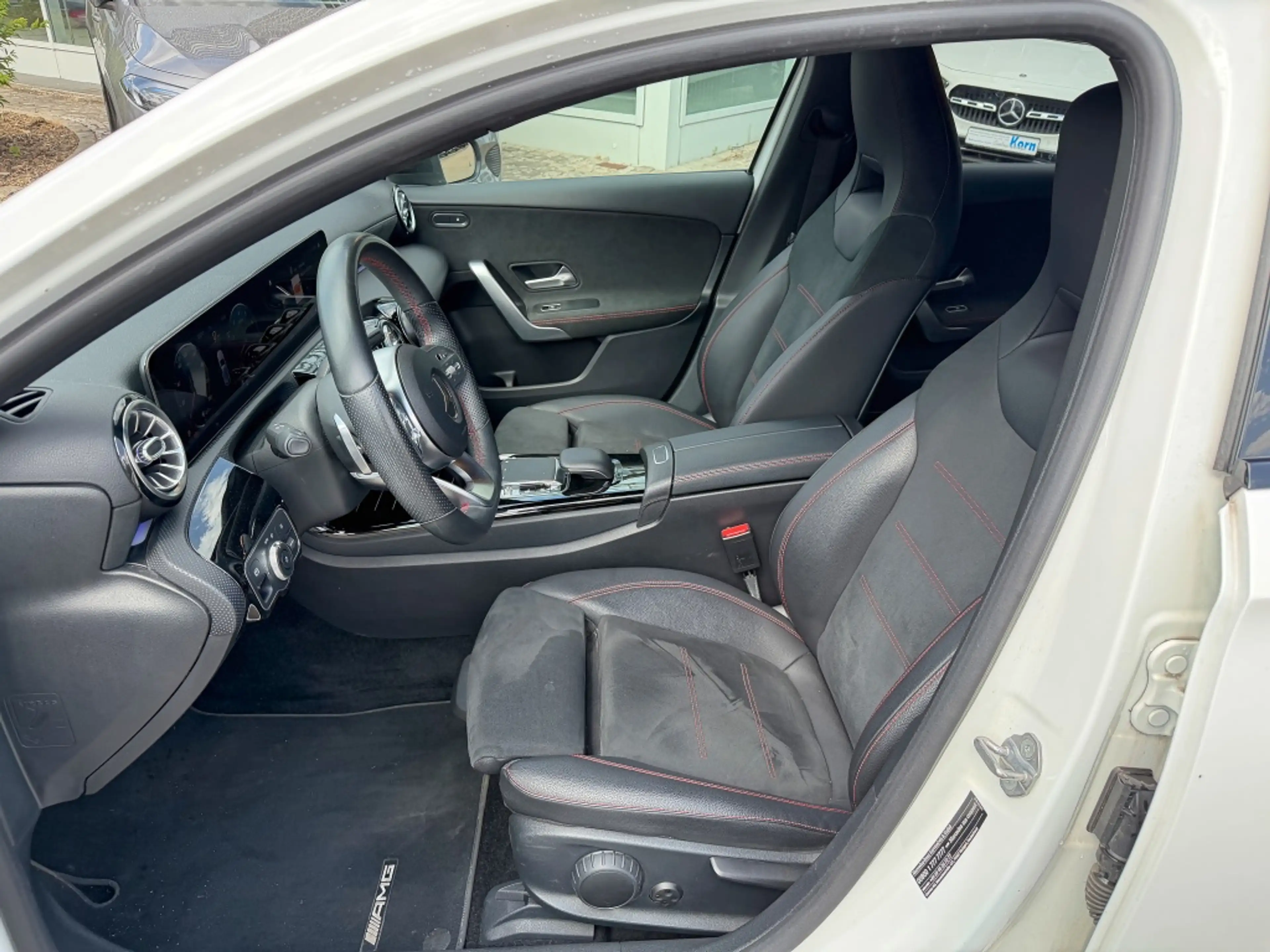 Mercedes-Benz A 220 AMG Line AUT Kam. KeyLess KlimaA LED LM — photo 8