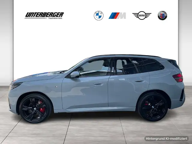 BMW X3 view 3