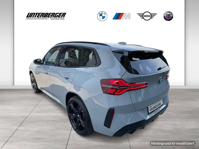 BMW X3 view 4