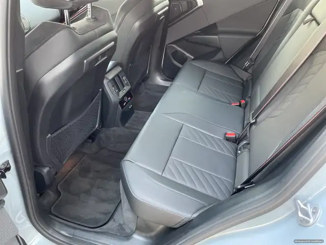 BMW X3 view 11