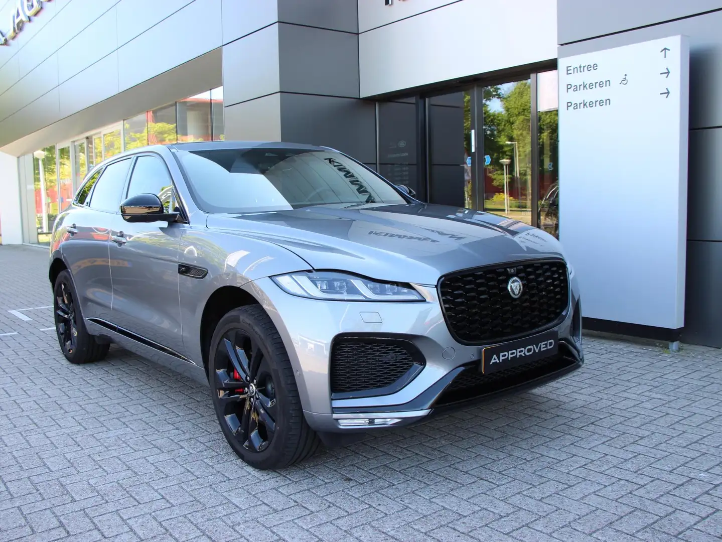 Jaguar F-Pace P400e PHEV R-Dynamic HSE 90th Ann. Edition Jaguar Grijs - 2