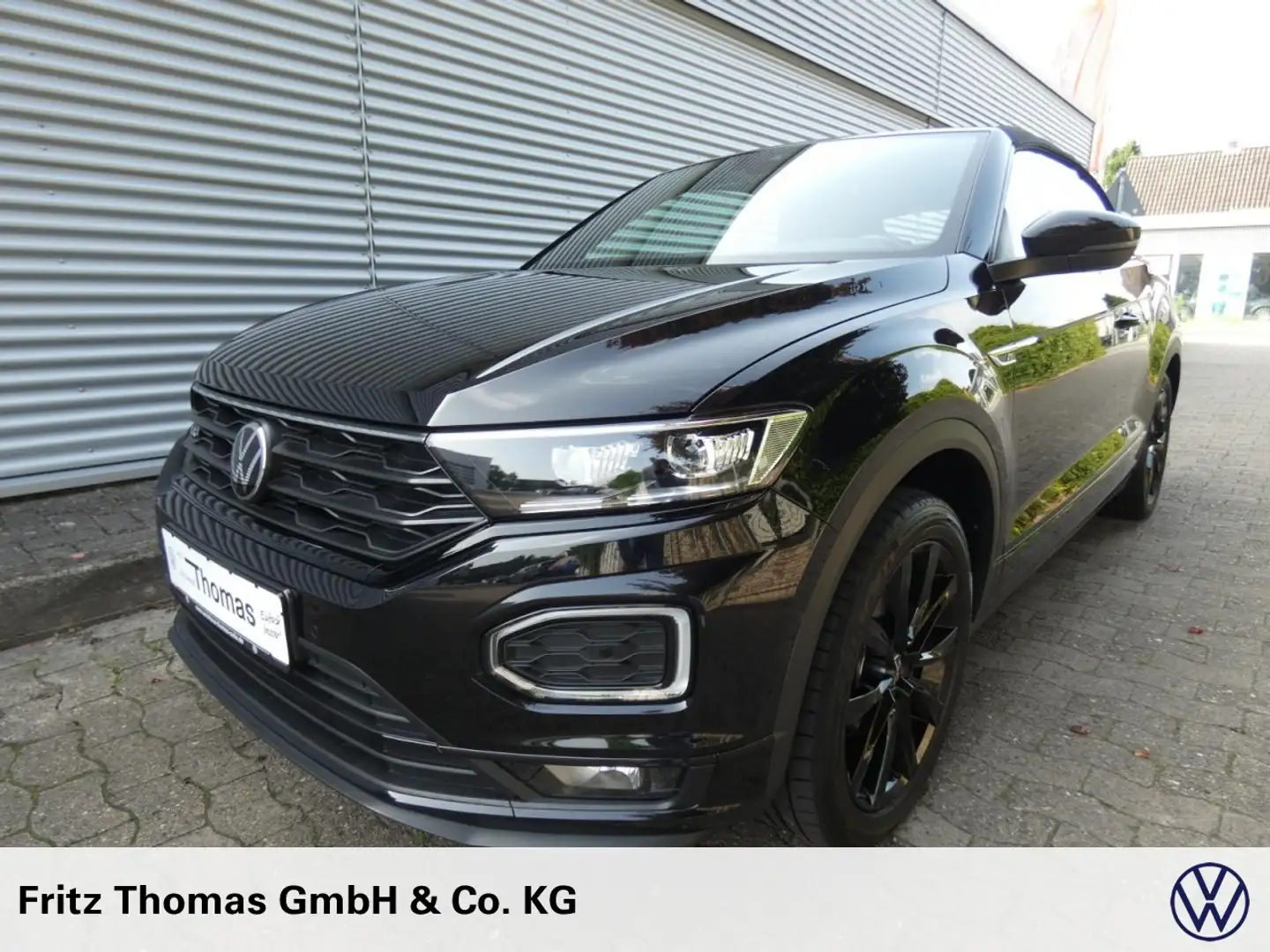 Volkswagen T-Roc Cabriolet 1.5 TSI DSG R-Line LED Navi Leder AHK SH Schwarz - 2