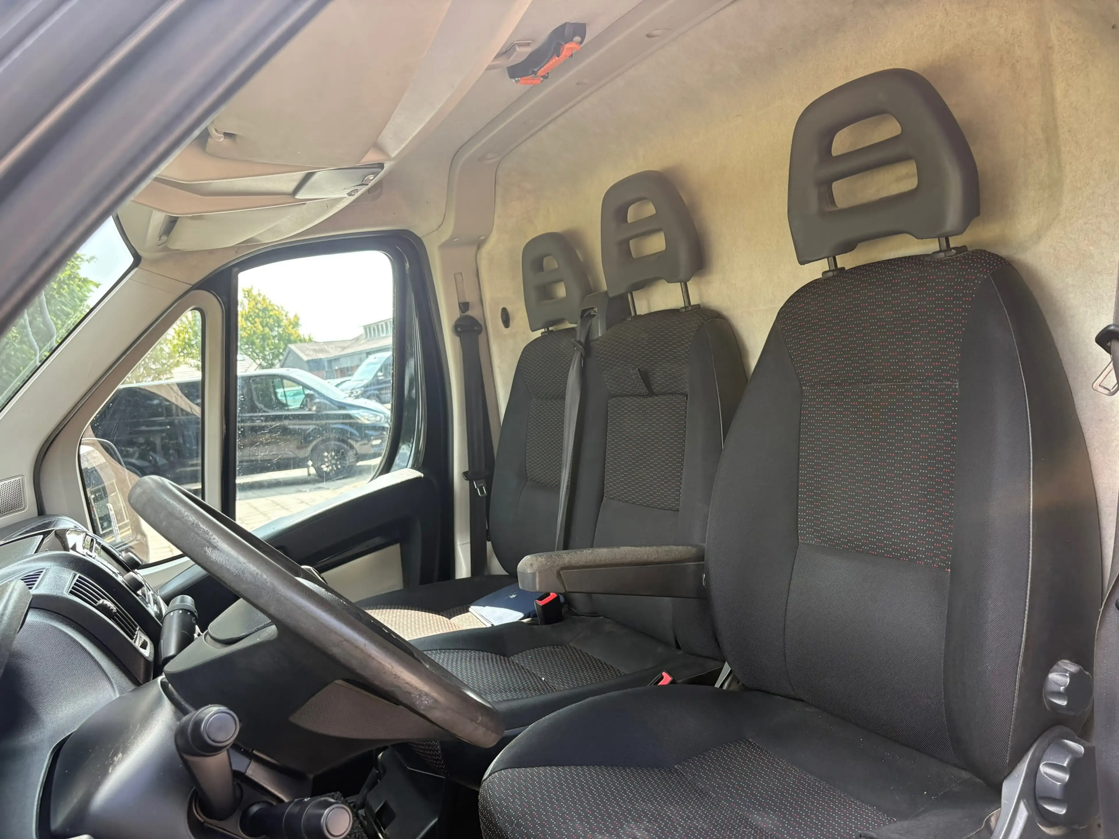 Peugeot Boxer 435 2.2 HDI L4H2 XR|NAP|150PK|airco|cruise|trekhaa — photo 12