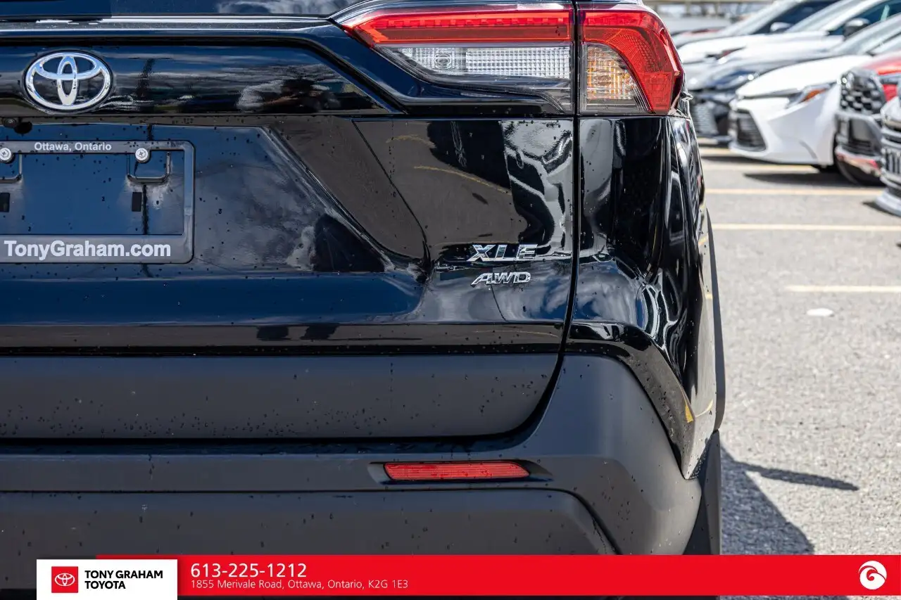 Toyota RAV 4 снимка Toyota RAV 4