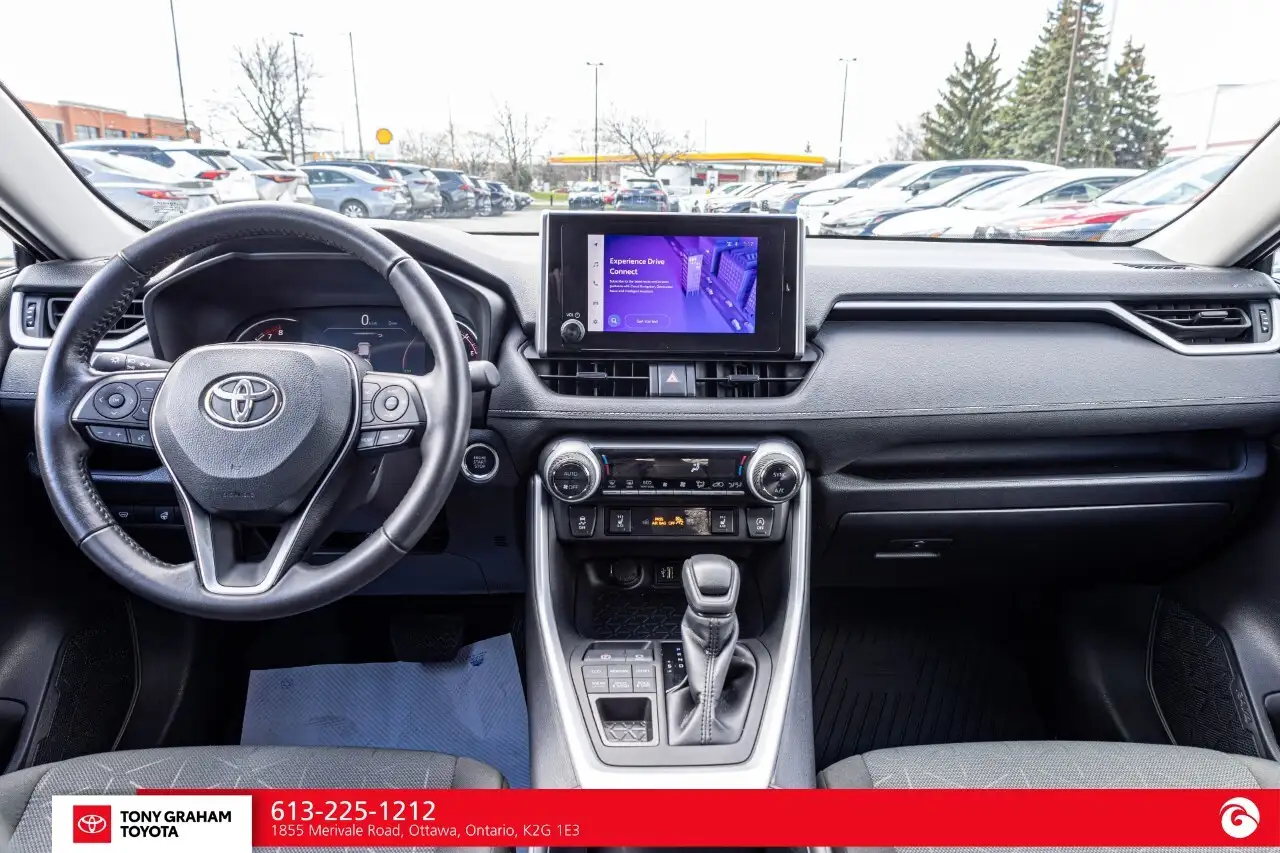 Toyota RAV 4 снимка Toyota RAV 4