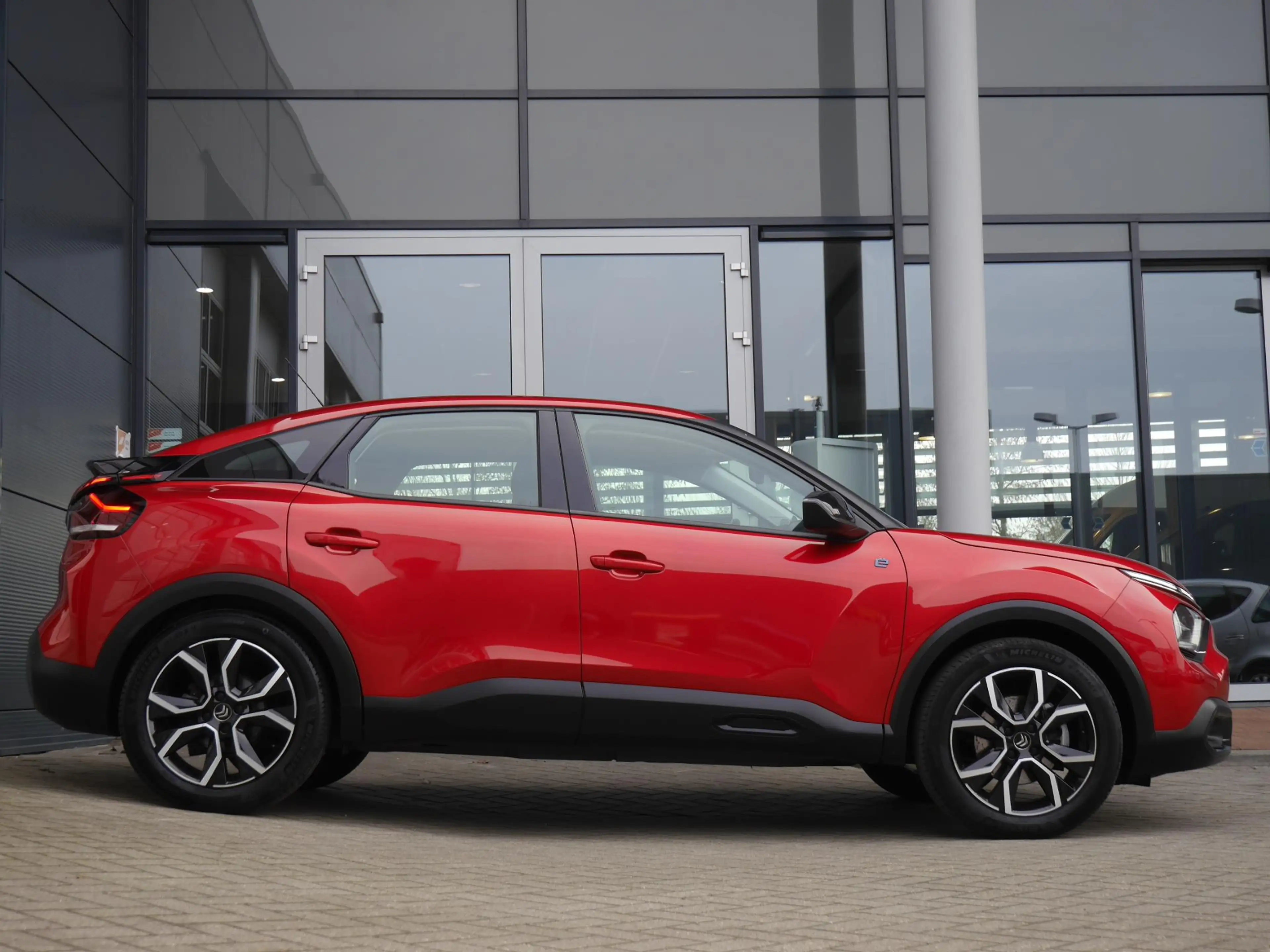 Citroen E-C4 Electric Feel Edition 50 kWh | Stoel en stuurverwarming | H — photo 2