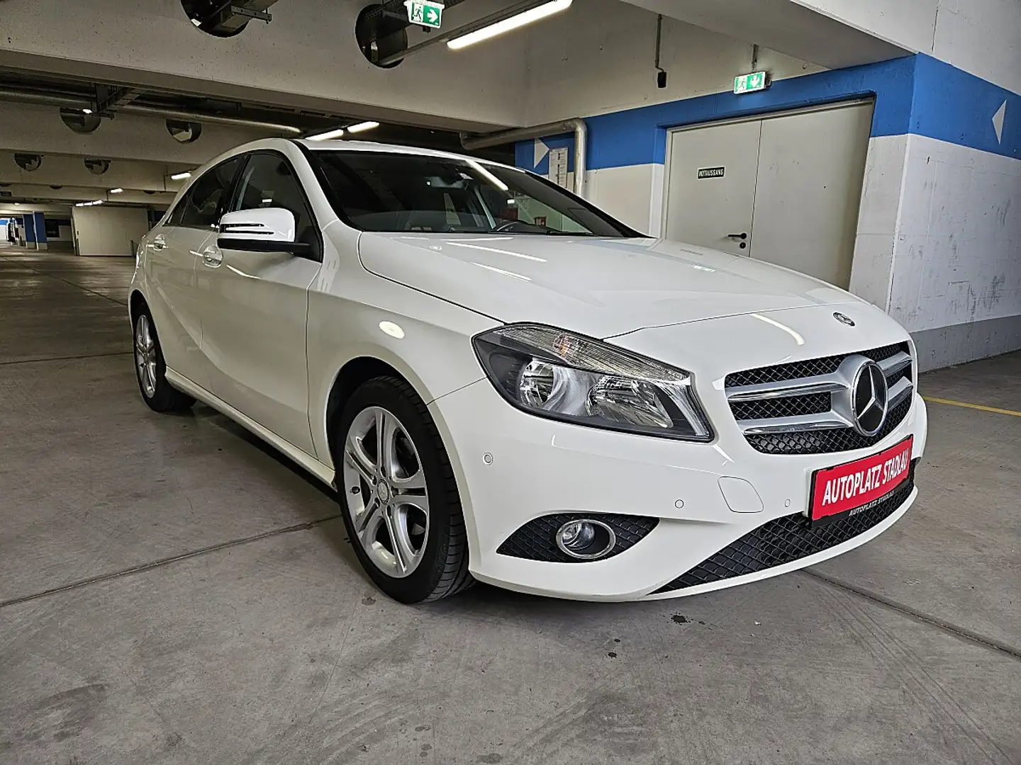 Mercedes-Benz A 180 d Aut. Weiß - 2