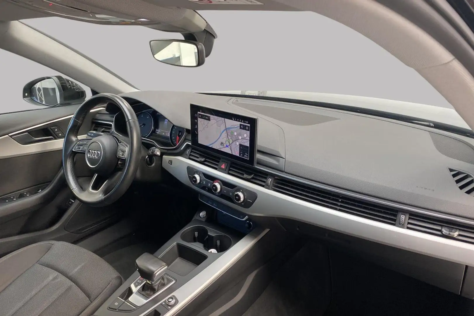 Audi A4 AVANT - GPS*Attelage*Clim Schwarz - 2