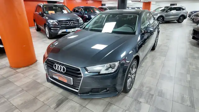 Audi A4 main image