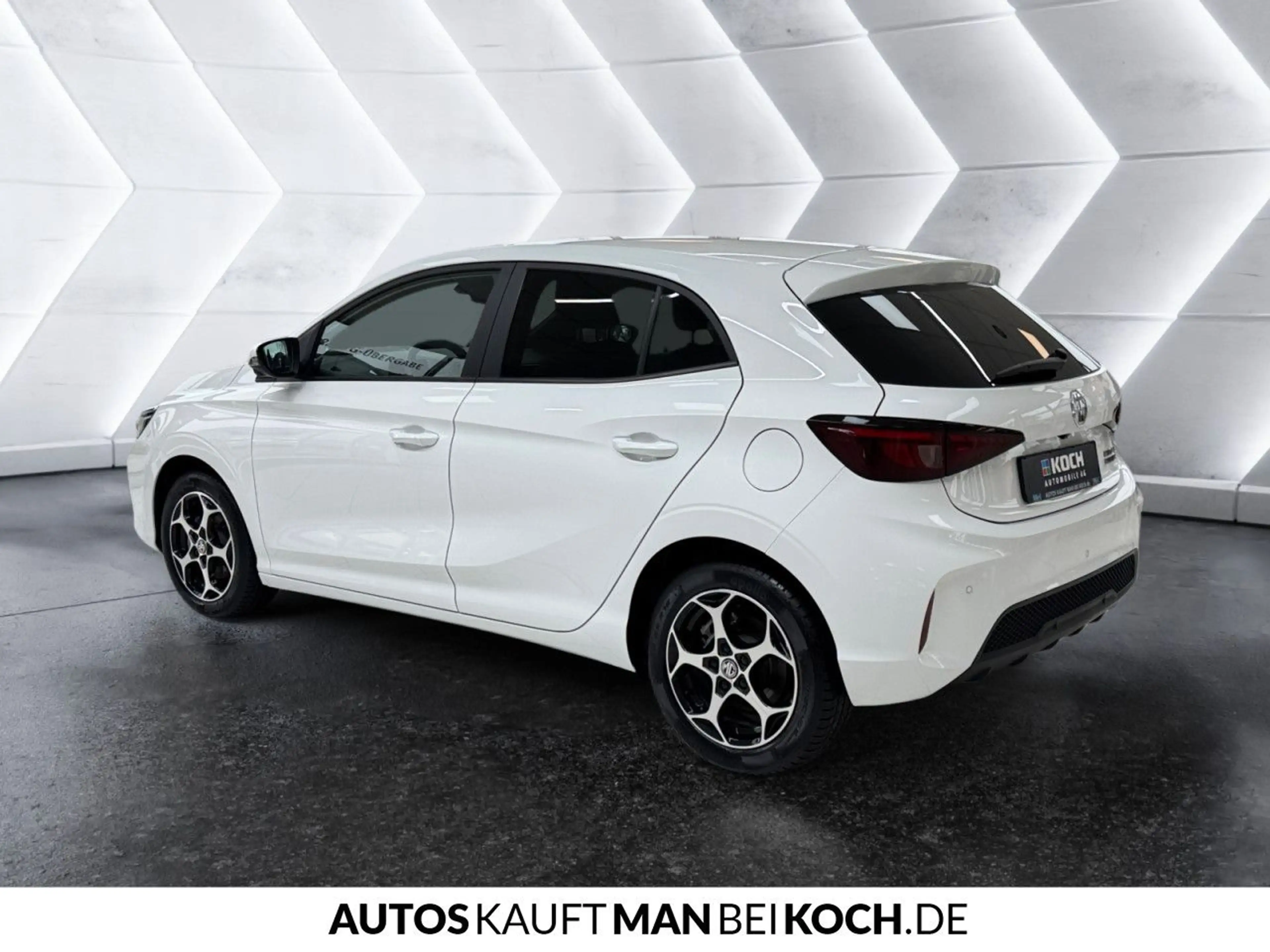 MG MG3 HEV LUX 360 Keyless Shz+Lhz ACC Kamera LED — photo 4