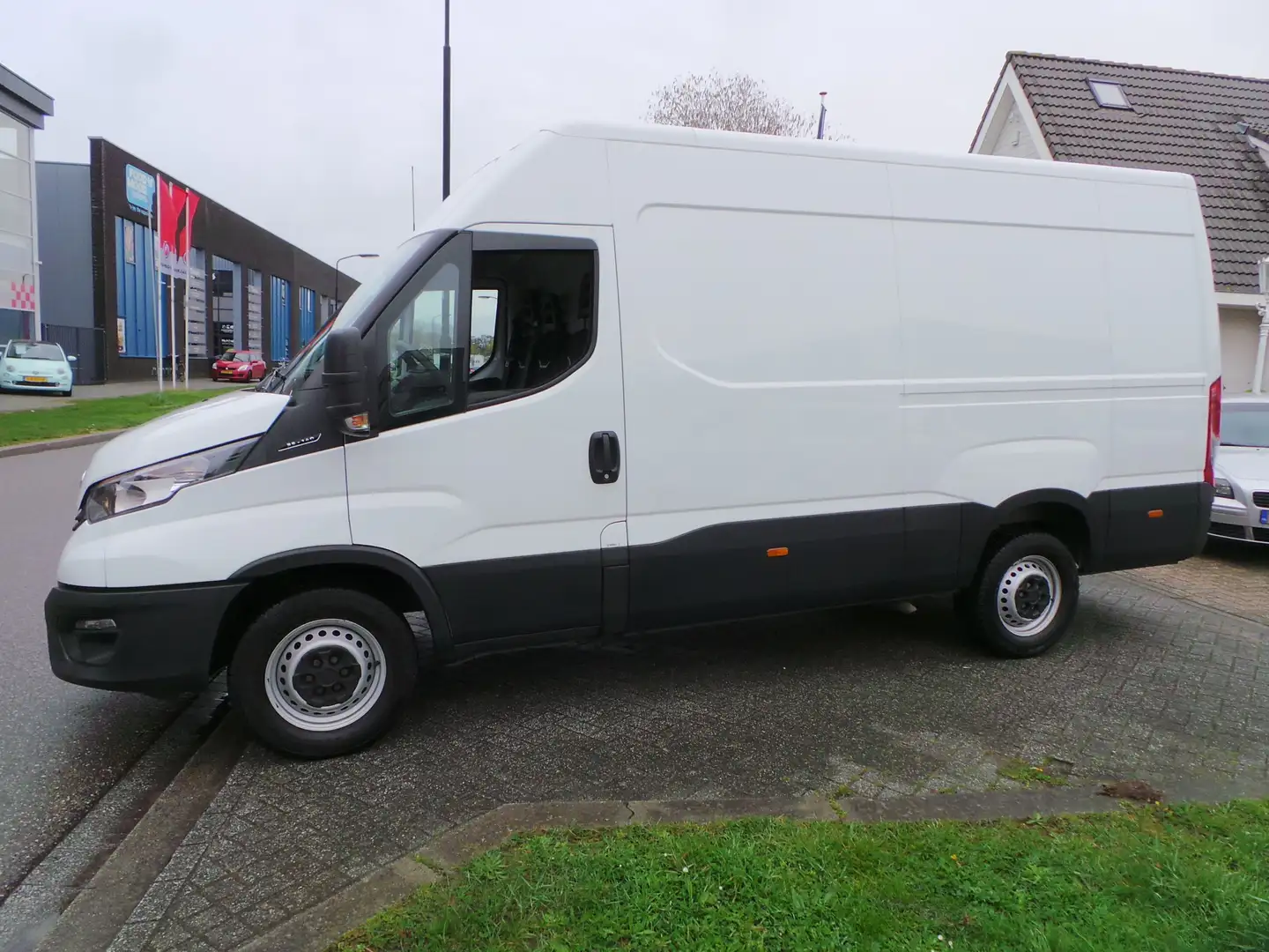 Iveco Daily 35S14V 2. L2H3 NAP Airco,Cruise,3pers,Trekhaak Wit - 1