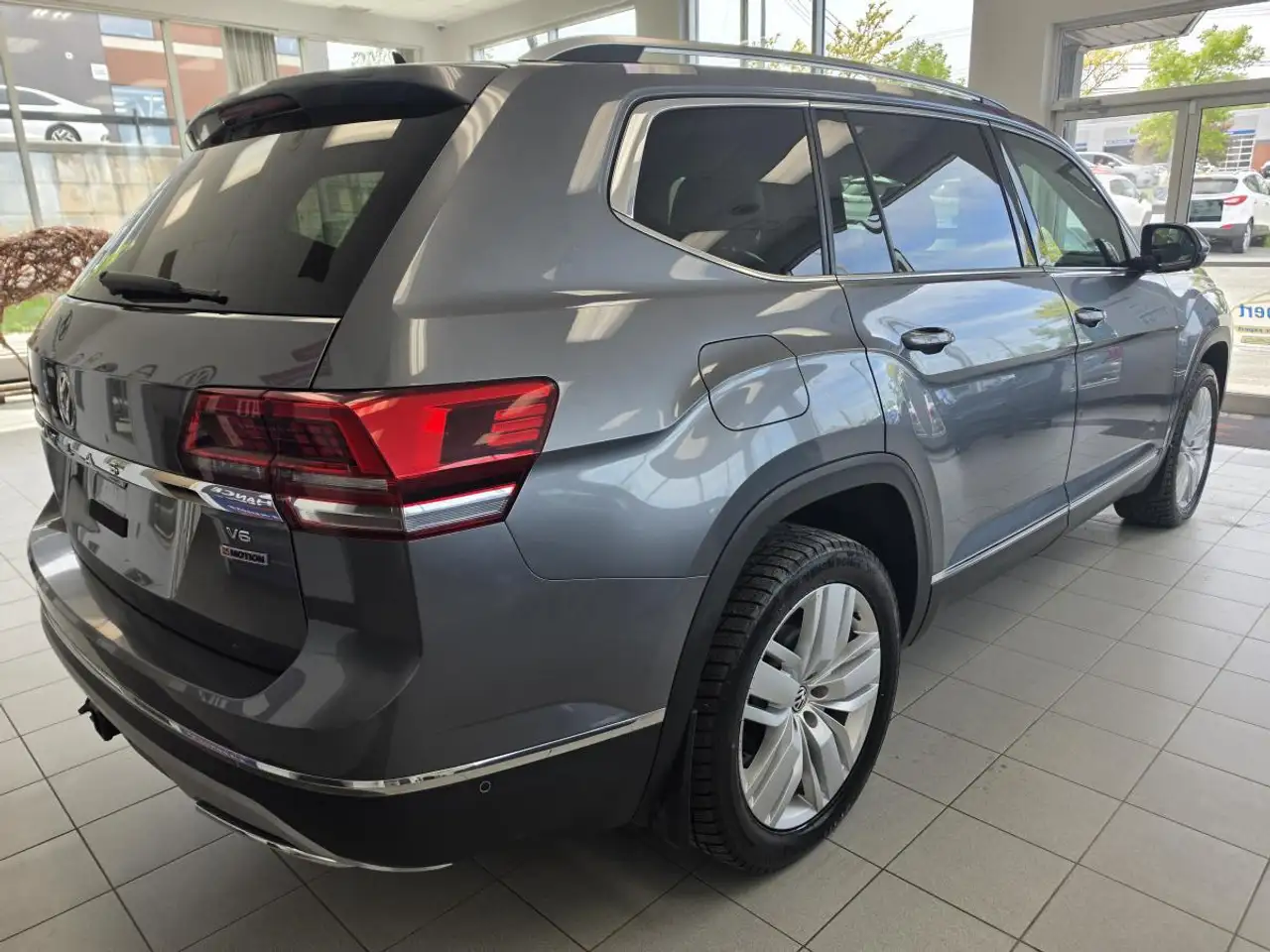 Volkswagen Atlas снимка Volkswagen Atlas