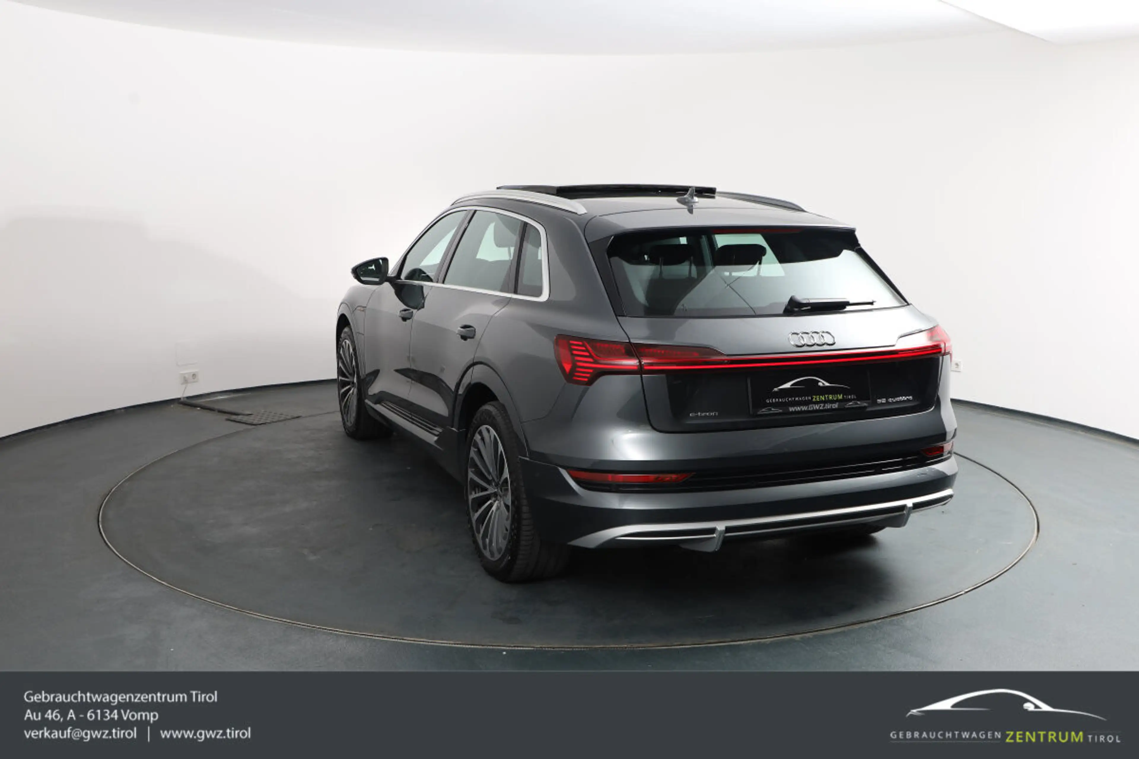 Audi e-tron 55 quattro 95kWh S-line Vollausstattung! — photo 9