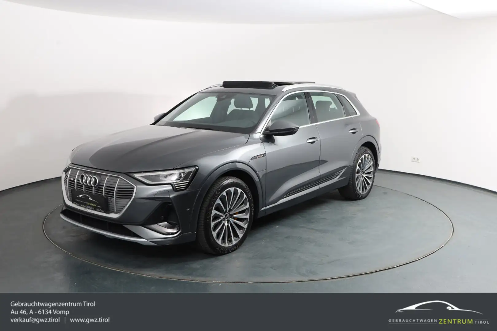 Audi e-tron 55 quattro 95kWh S line+*PANO*Vollausstattung*T... Grau - 1