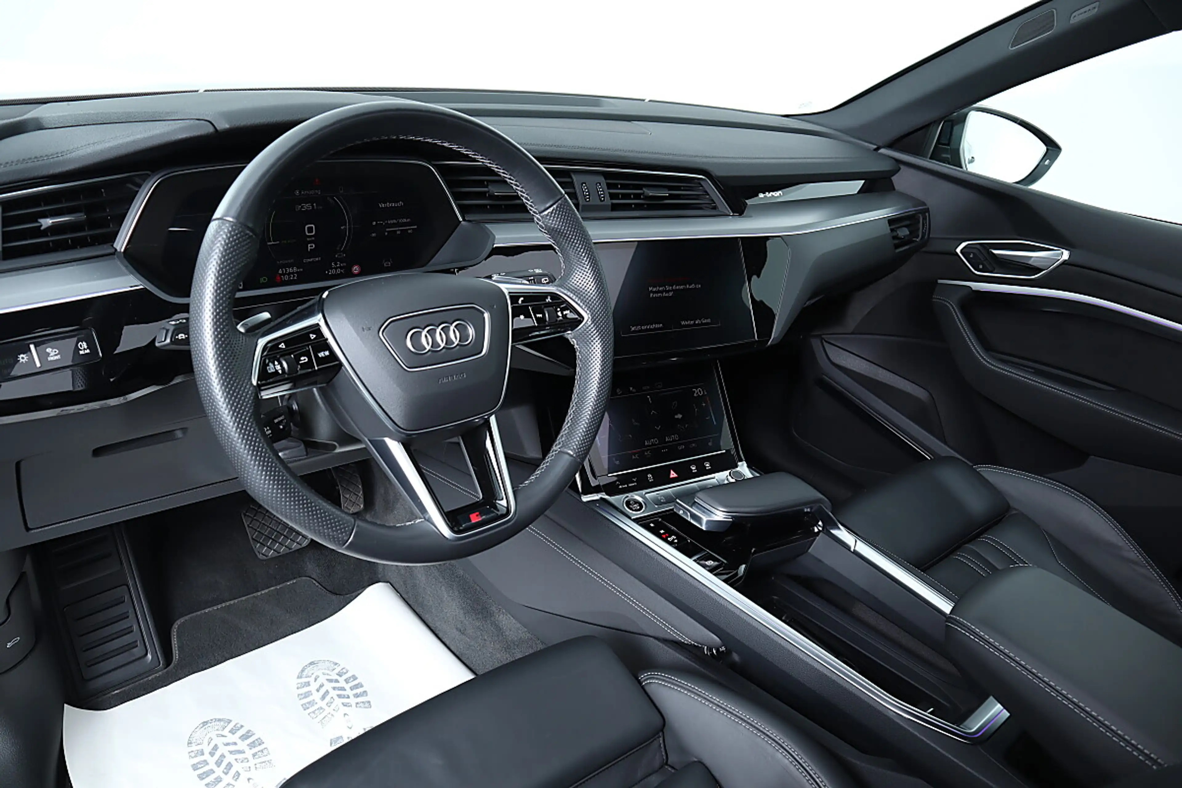 Audi e-tron 55 quattro 95kWh S-line Vollausstattung! — photo 18