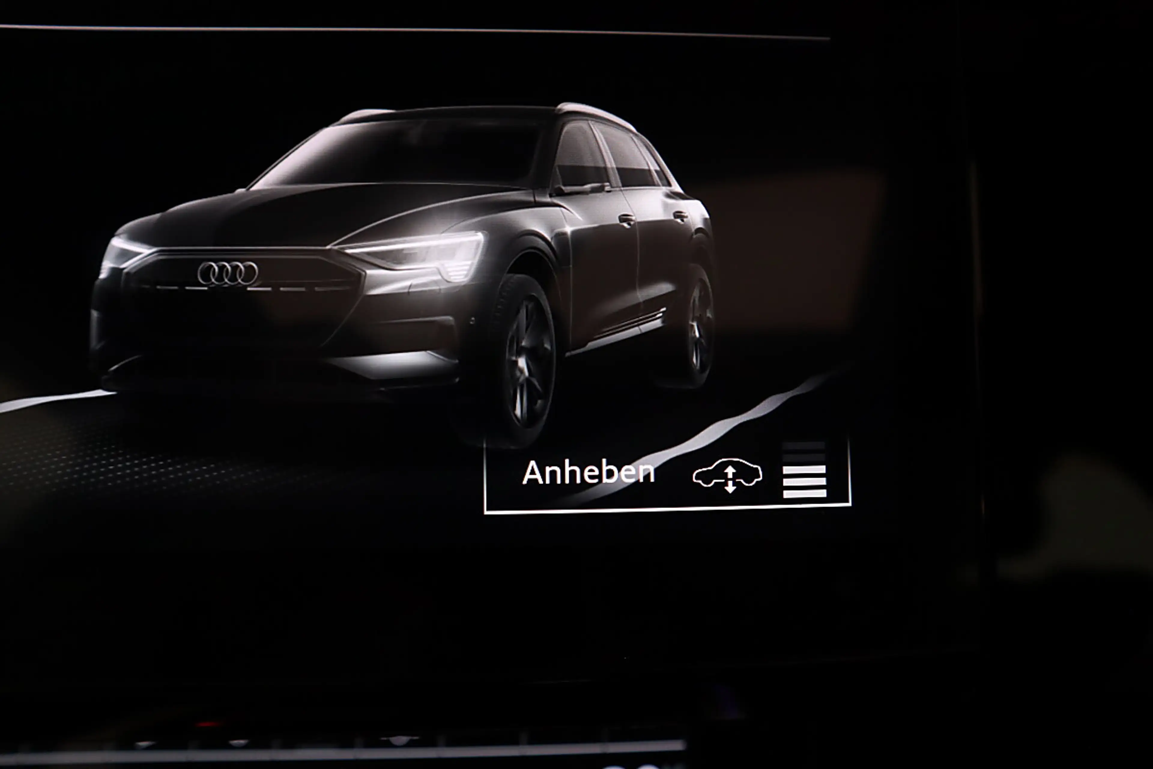 Audi e-tron 55 quattro 95kWh S-line Vollausstattung! — photo 41