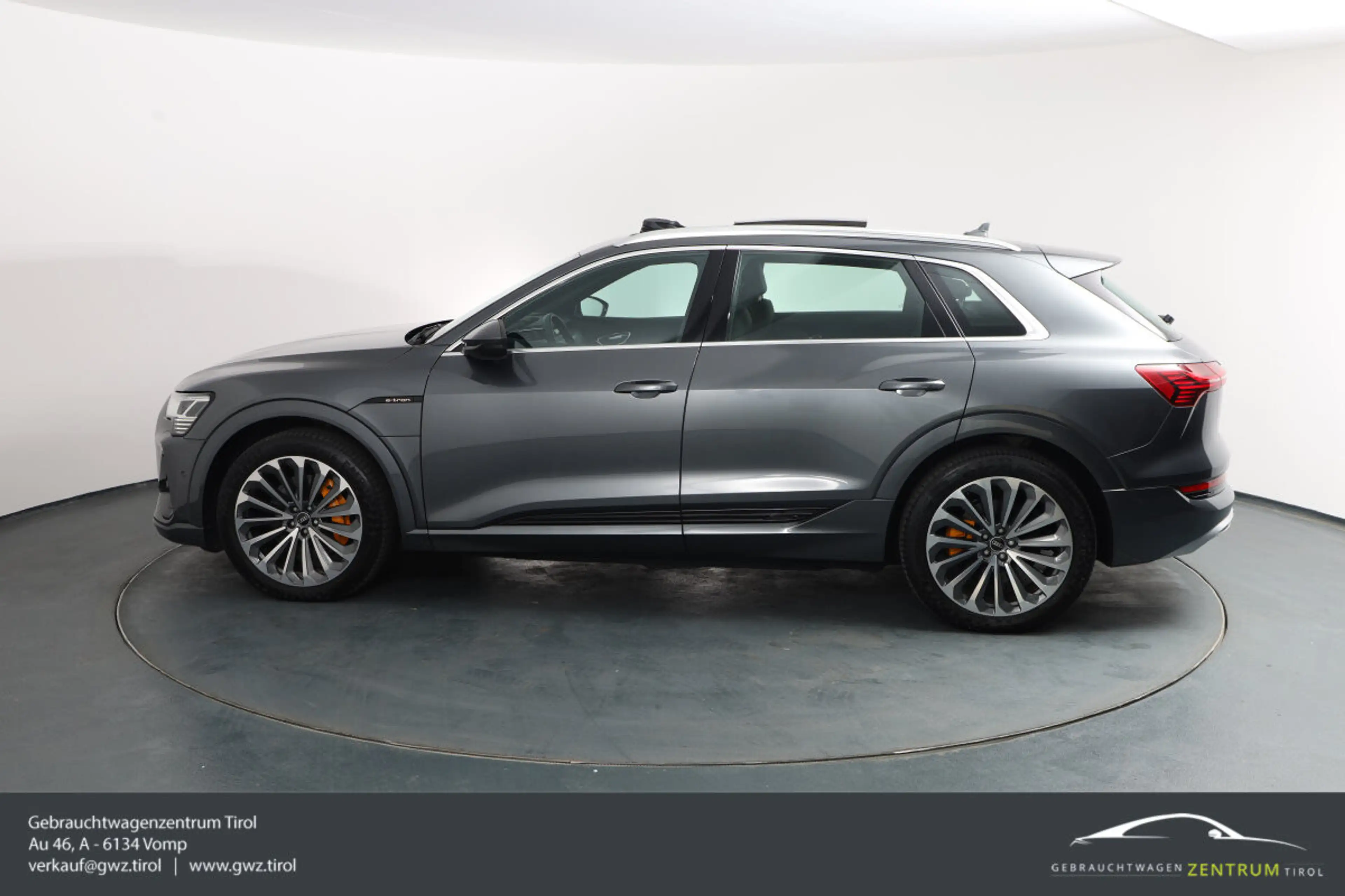 Audi e-tron 55 quattro 95kWh S-line Vollausstattung! — photo 11