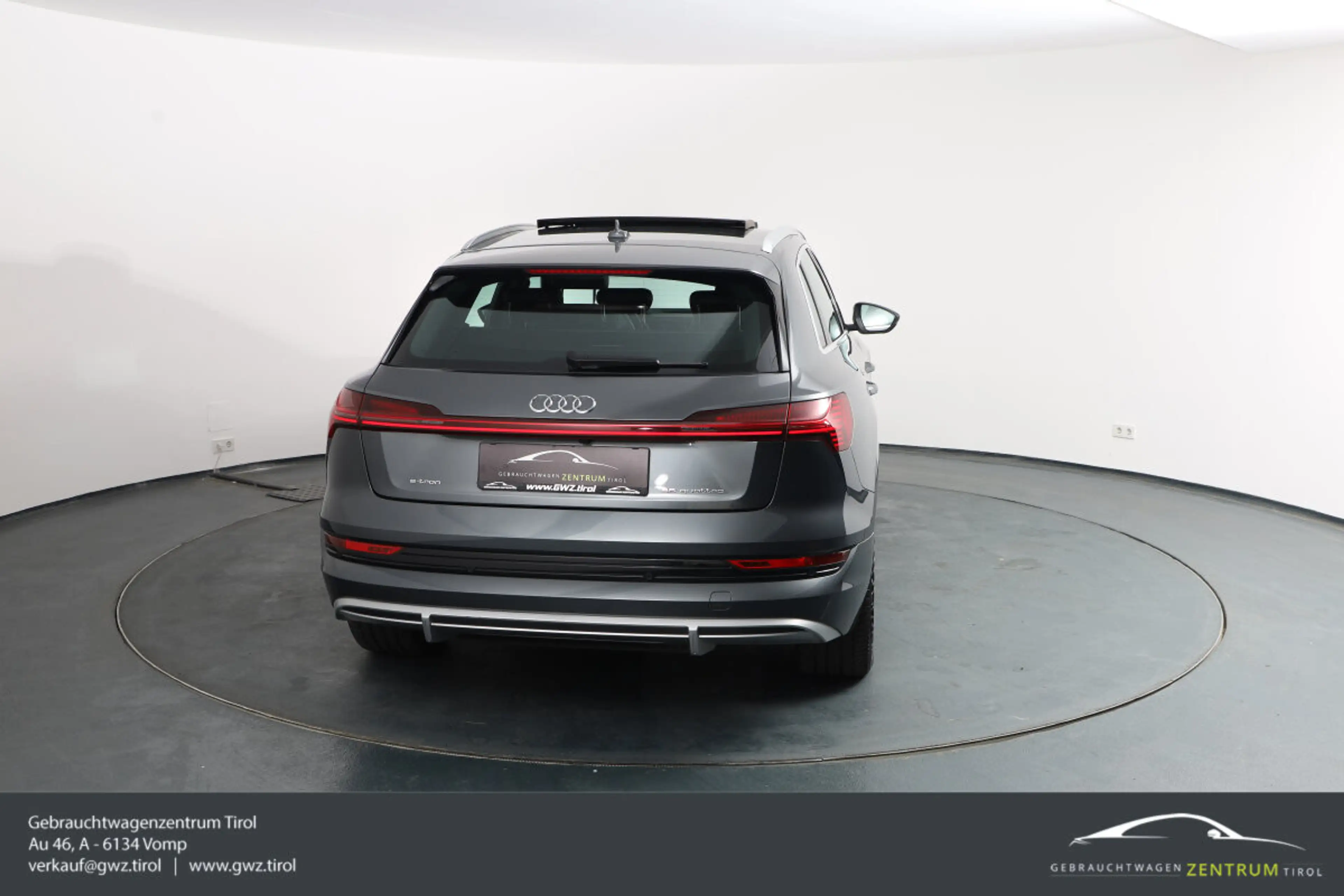 Audi e-tron 55 quattro 95kWh S-line Vollausstattung! — photo 8