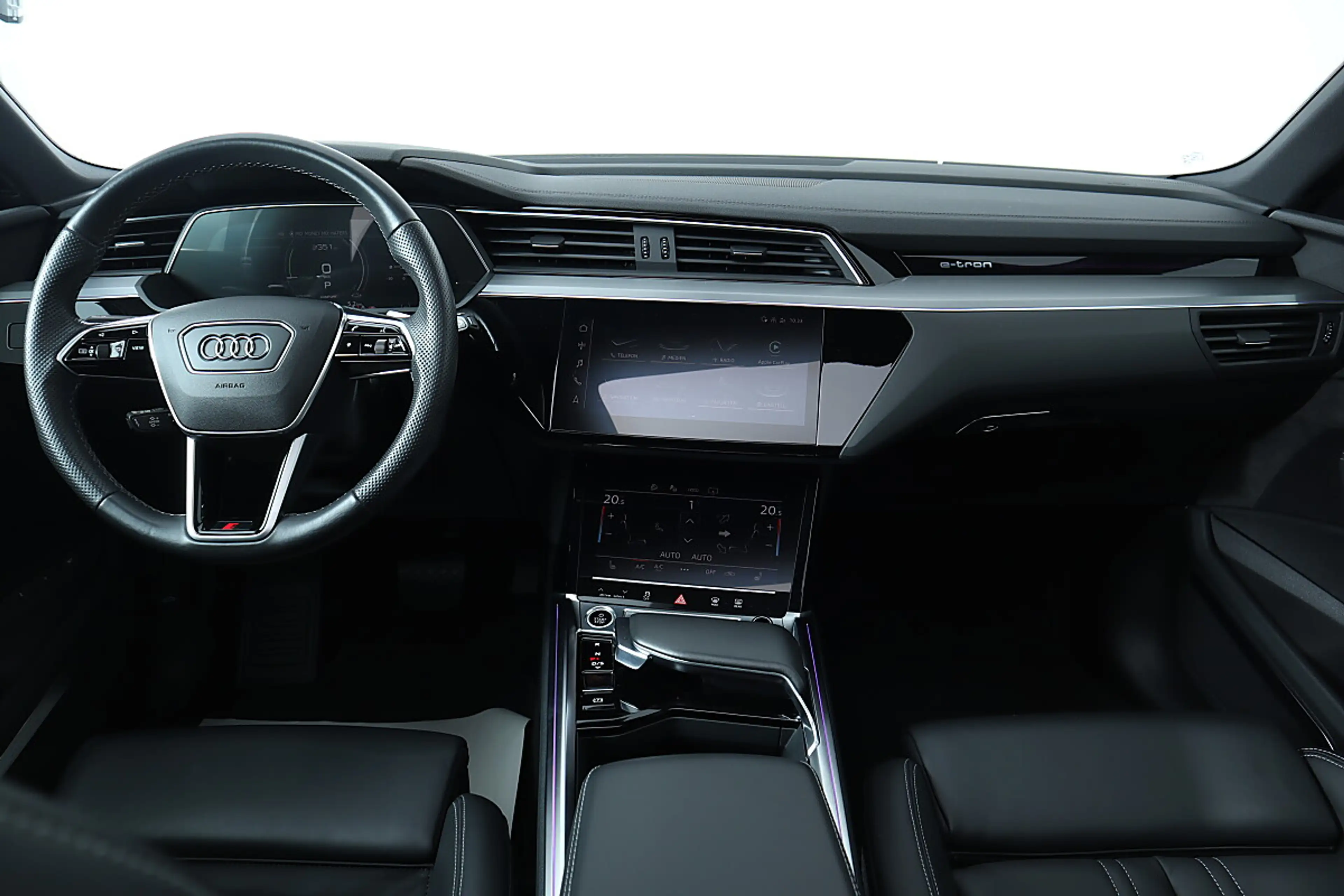 Audi e-tron 55 quattro 95kWh S-line Vollausstattung! — photo 19