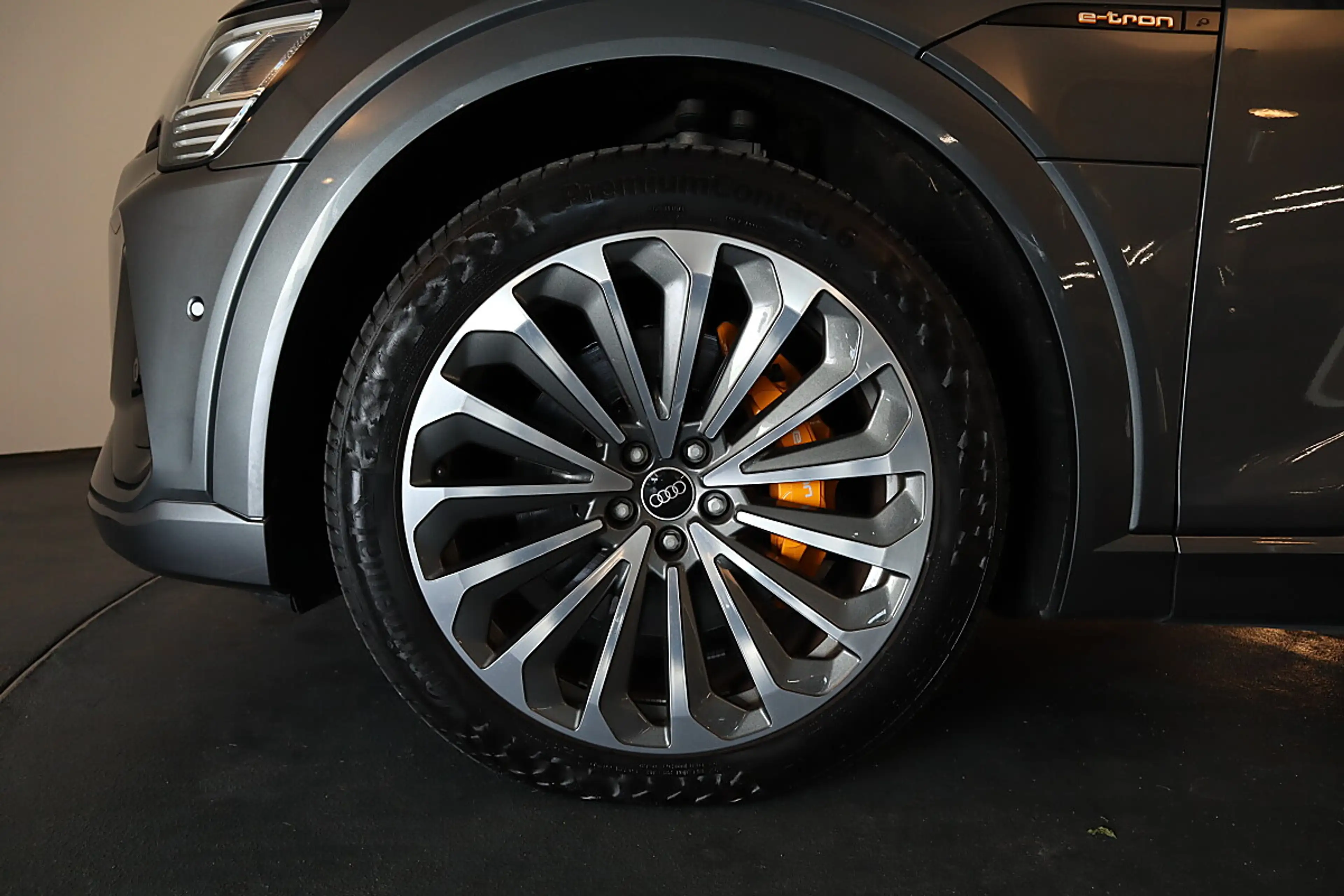 Audi e-tron 55 quattro 95kWh S-line Vollausstattung! — photo 14