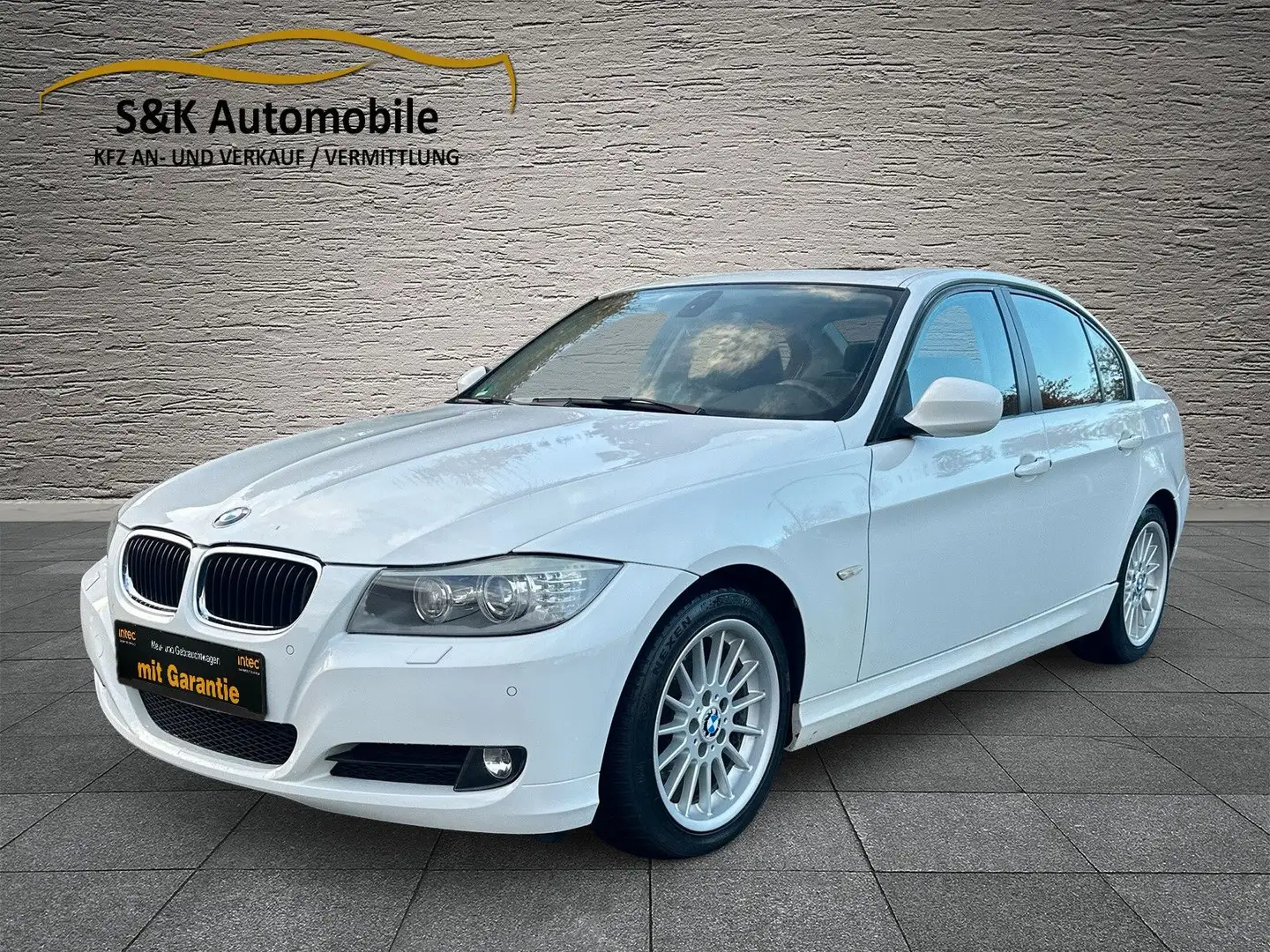 BMW 318 3 Lim./Facelift/Xenon/Schiebedach/Automatik Weiß - 1