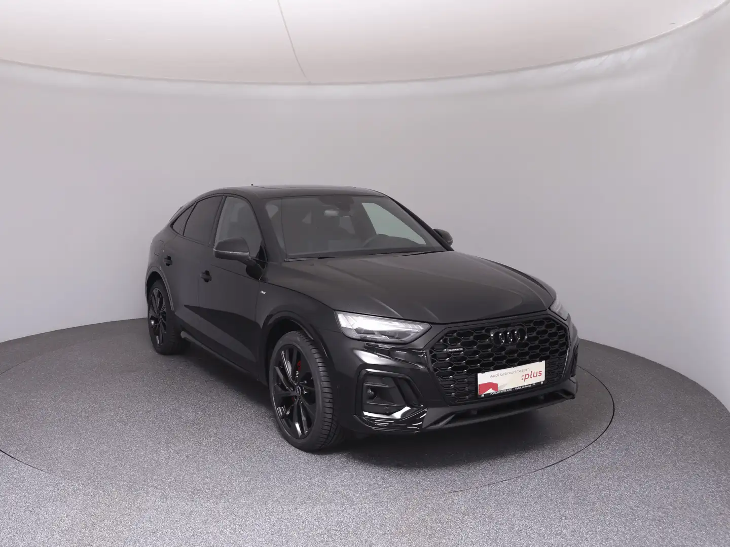 Audi Q5 55 TFSI e quattro admired Schwarz - 2