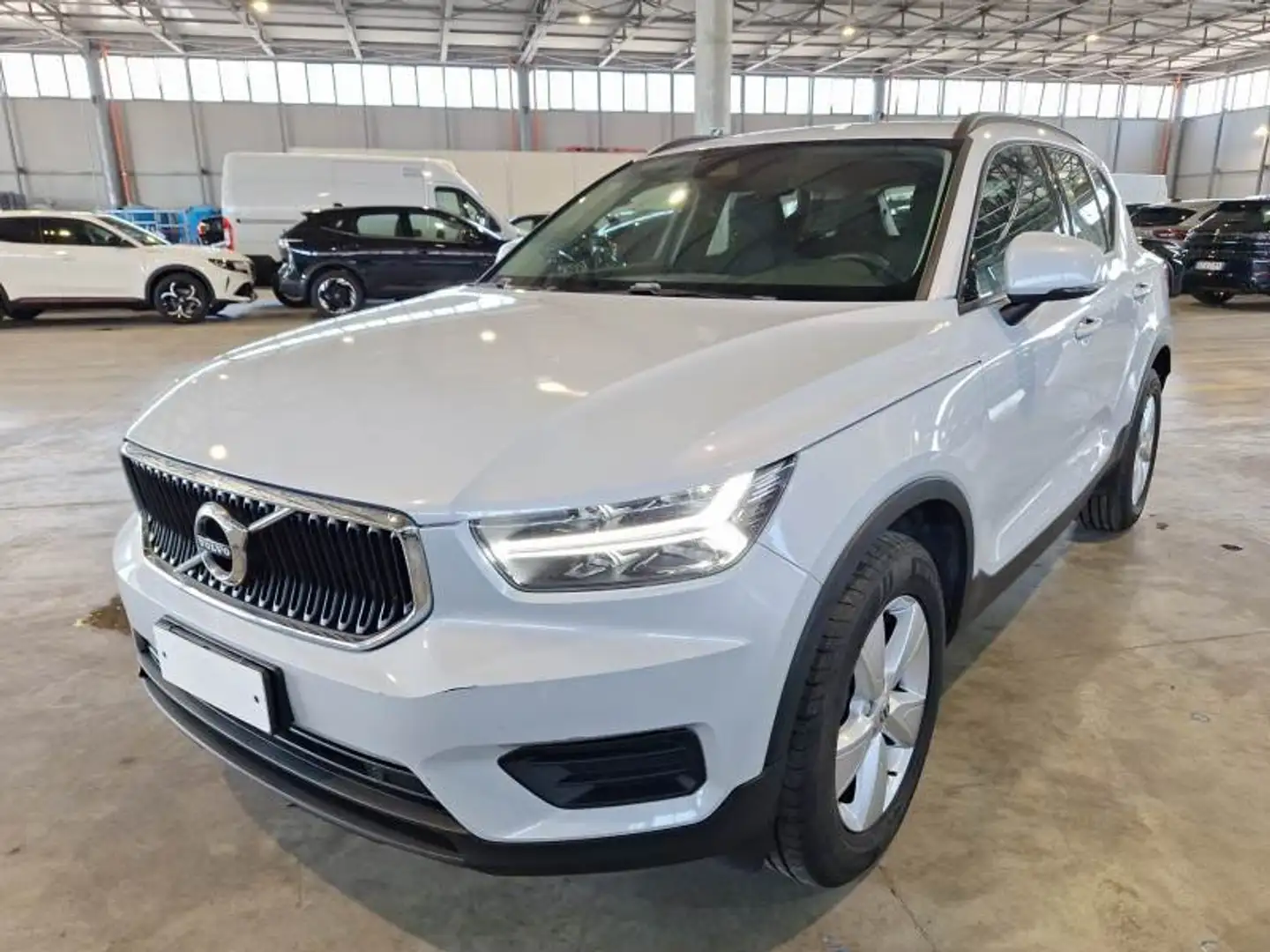 Volvo XC40 D3 Geartronic Business Bianco - 1