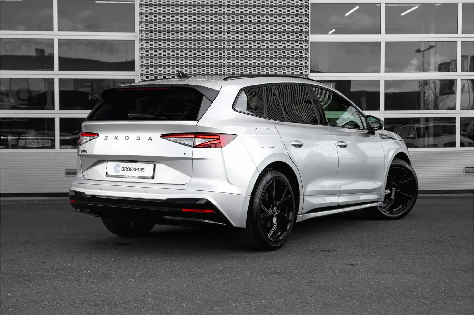 Skoda Enyaq 60 Sportline Zilver - 2