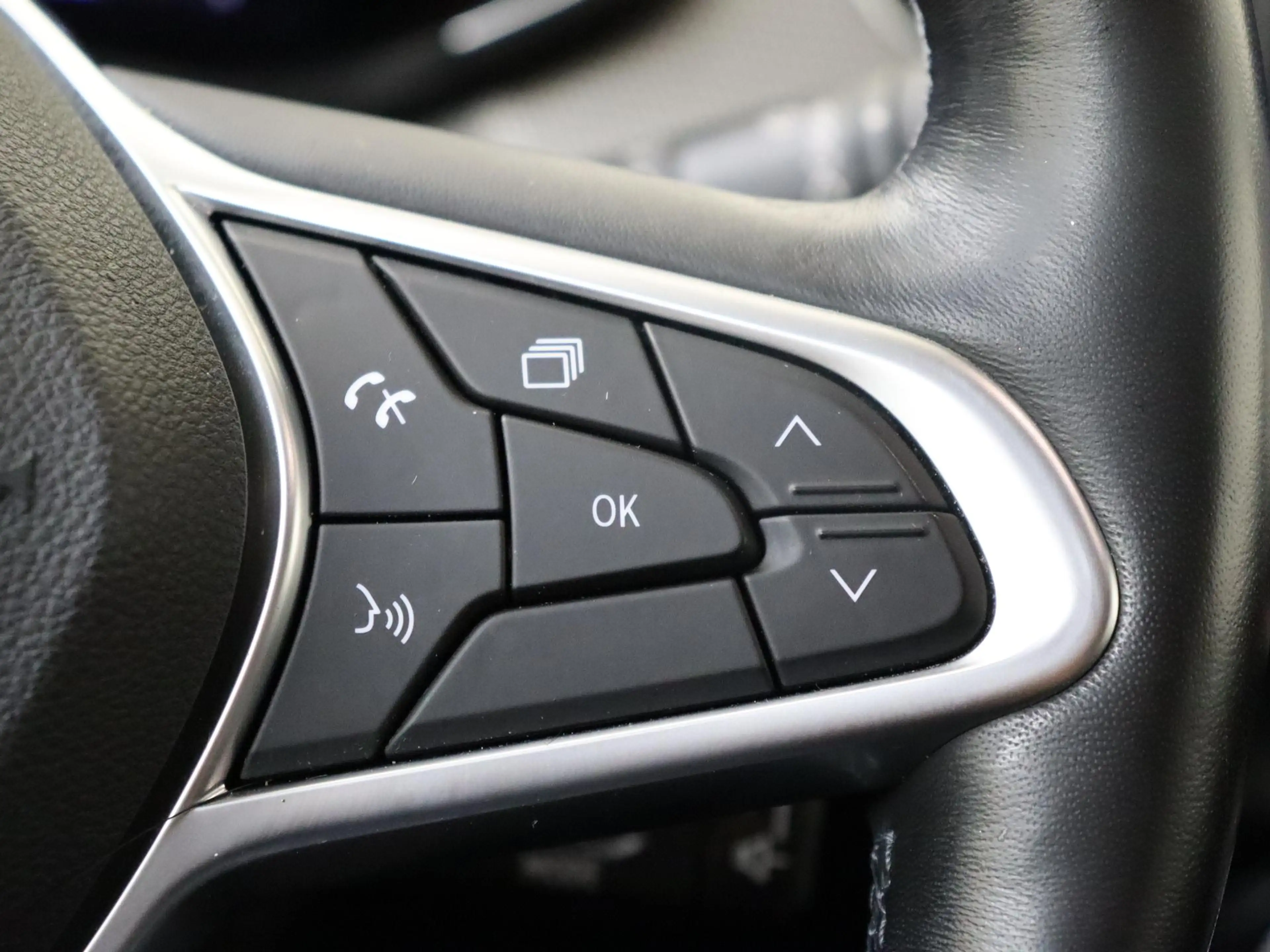 Renault Arkana 1.6 E-Tech Hybrid 145 Intens | navigatie | LM velg — photo 13