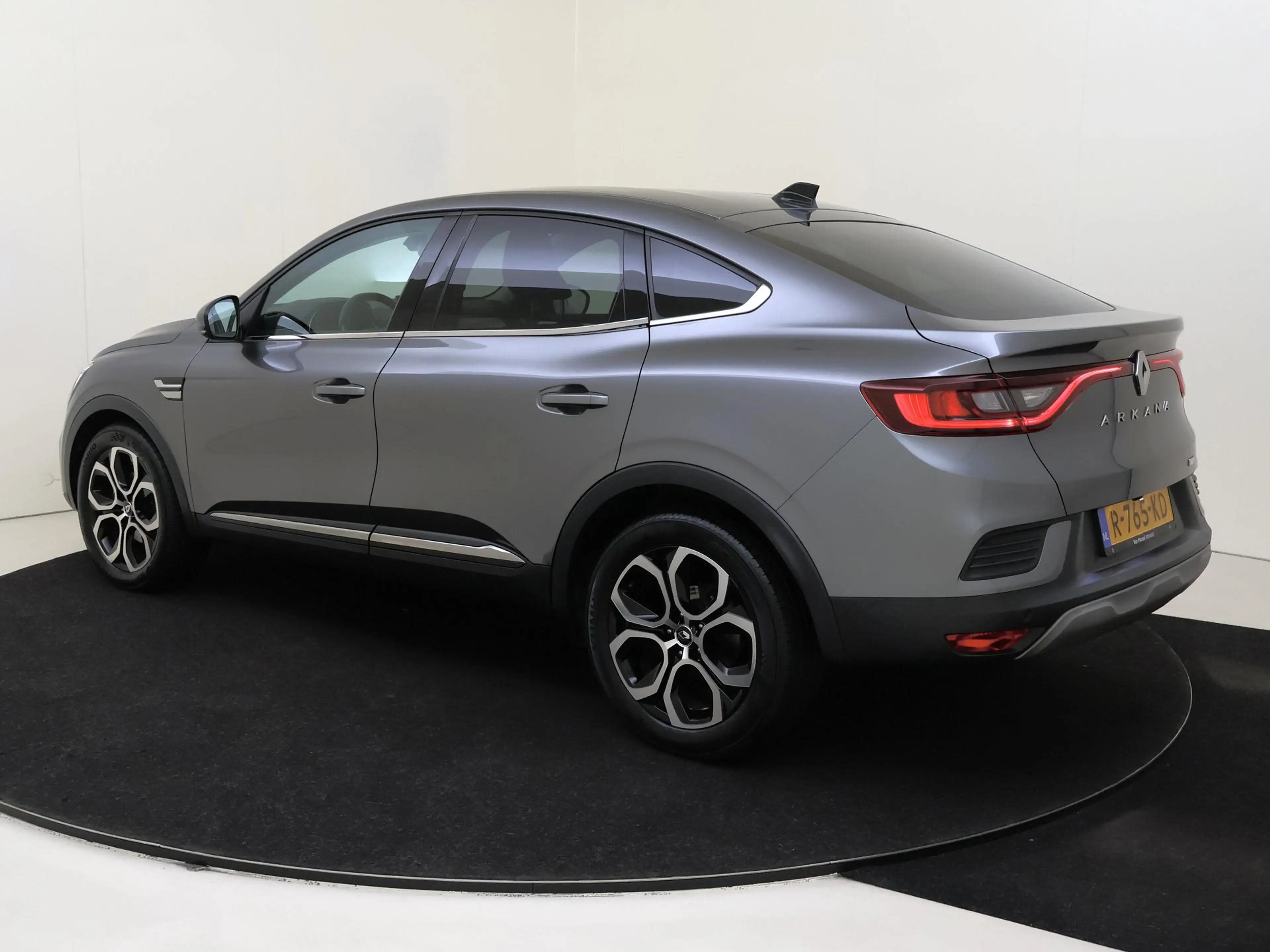 Renault Arkana 1.6 E-Tech Hybrid 145 Intens | navigatie | LM velg — photo 3