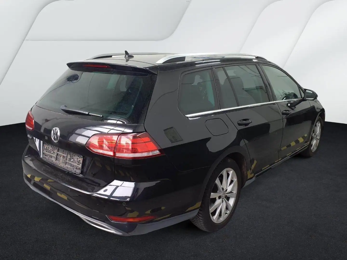 Volkswagen Golf Variant Highline 2.0TDI *VC*AHK*KAMERA*ALCANTARA* Zwart - 2