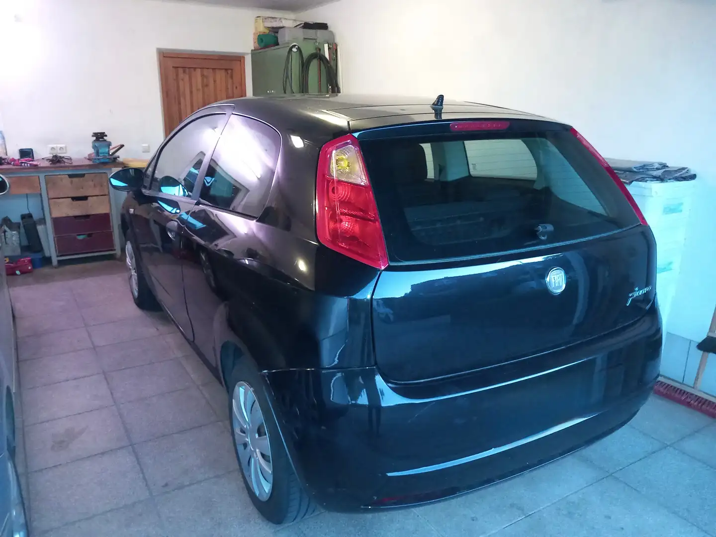 Fiat Grande Punto Grande Punto 1.2 8VAdvanced (199) Schwarz - 2