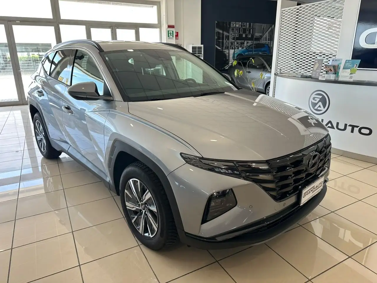 Hyundai TUCSON 1.6 HEV 4wd 230cv Exellence Auto, миниатюра 3