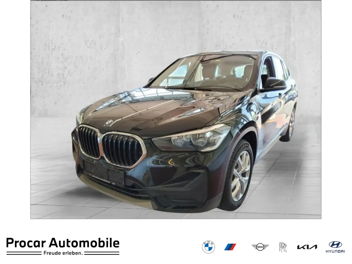 BMW X1 xDrive25e PDC V+H DAB Tempomat Sitzheiz. Schwarz - 1
